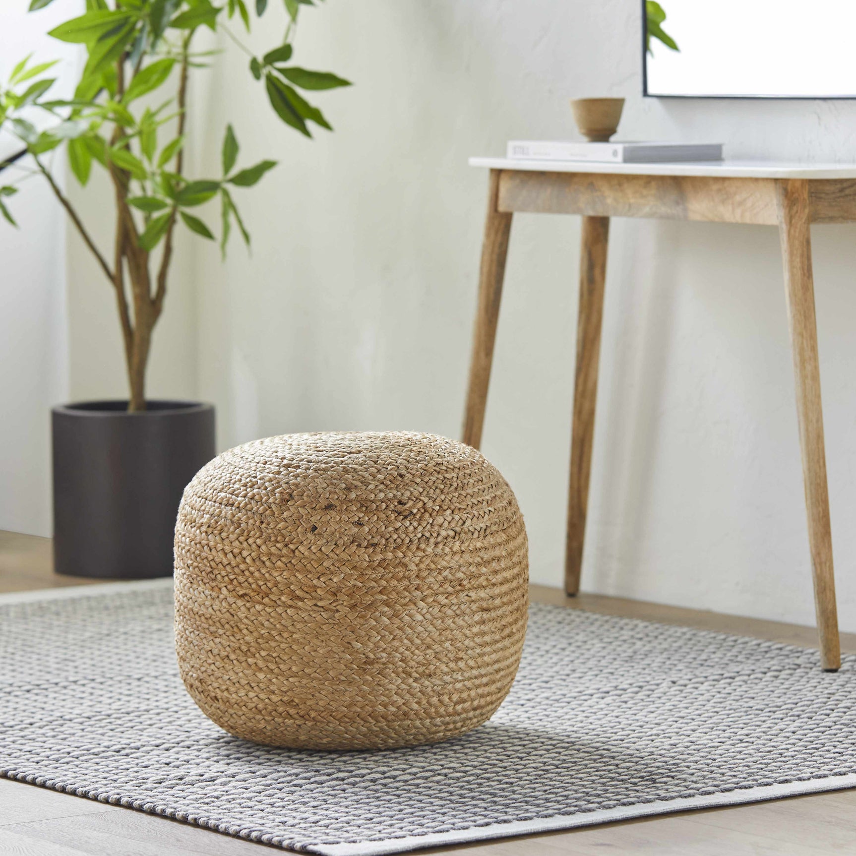 Kaumakani Knitted Jute Round Pouf - Ornate Home