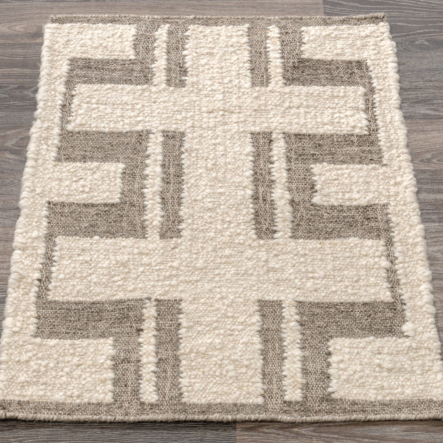 Kavala Charcoal/Ivory Rug - Ornate Home