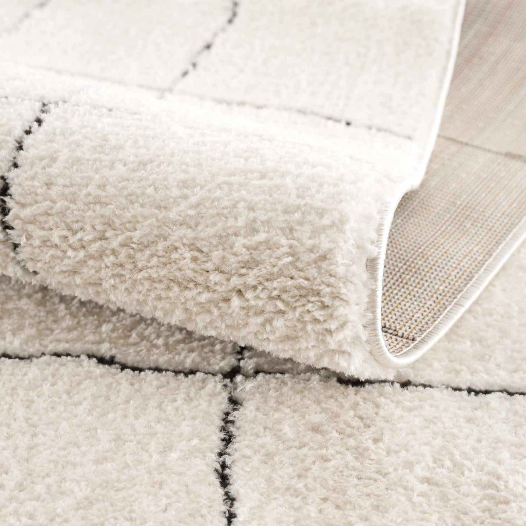 Keanu Black & White Area Rug - Clearance - Ornate Home