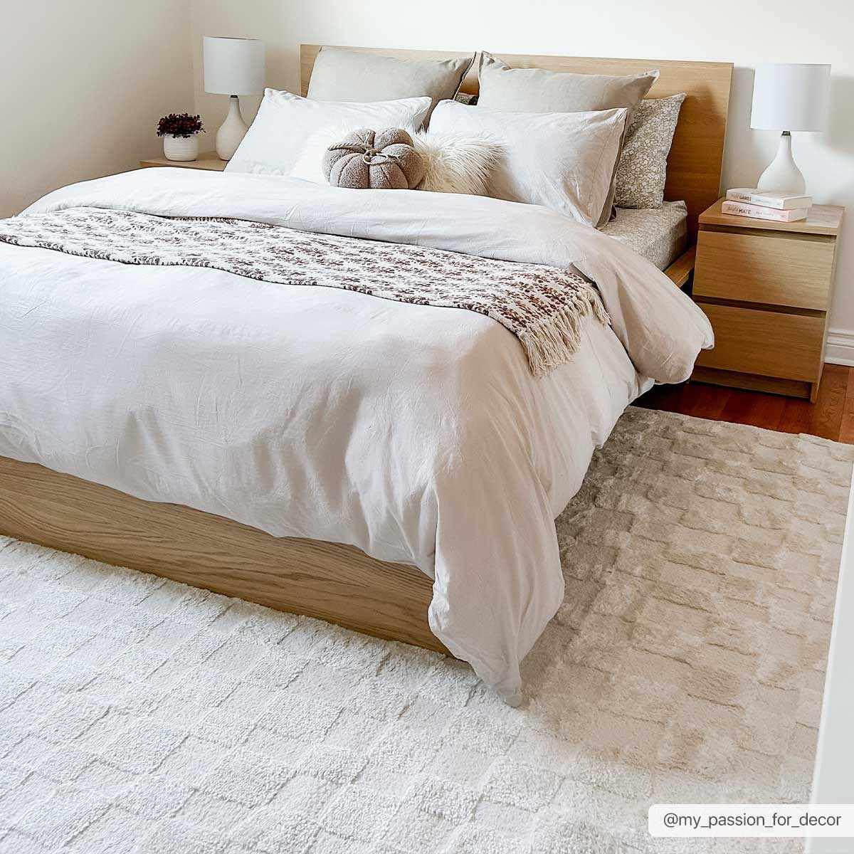 Keesa Checkered Area Rug - Ornate Home