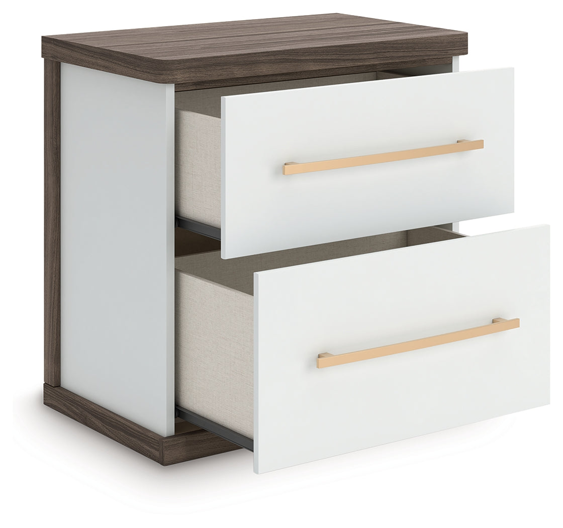 Kendanport Brown/White King Platform Bed, Dresser, Mirror and Nightstand (Online Special Price) - Ornate Home