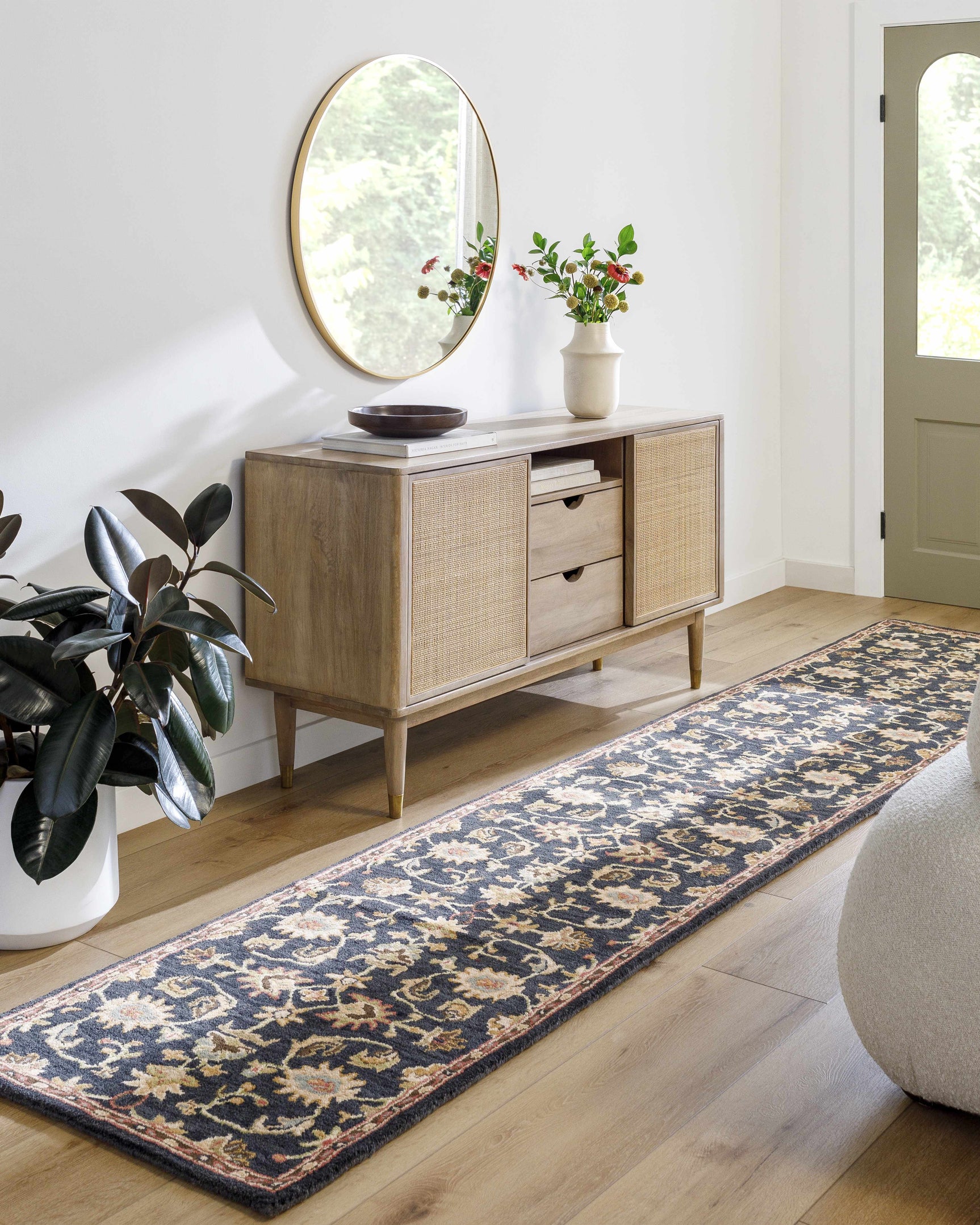 Kittredge Floral Black Wool Rug - Ornate Home