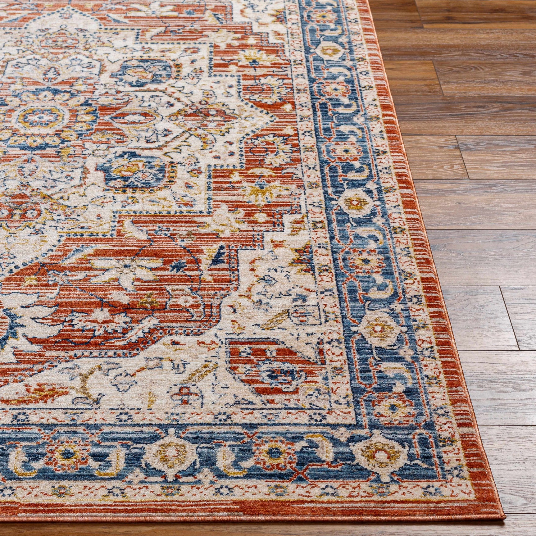 Kuro Traditional Style Rug - Clearance - Ornate Home
