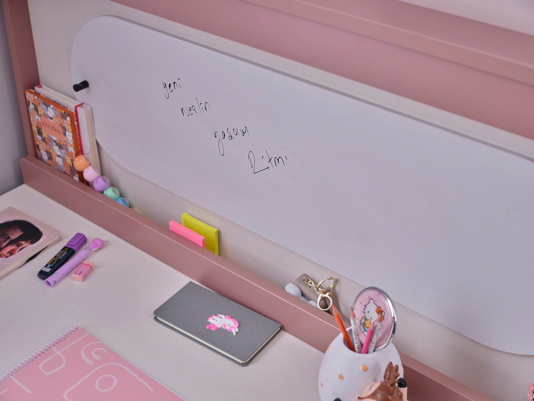 Linda Pink/White Study Desk With Top Module