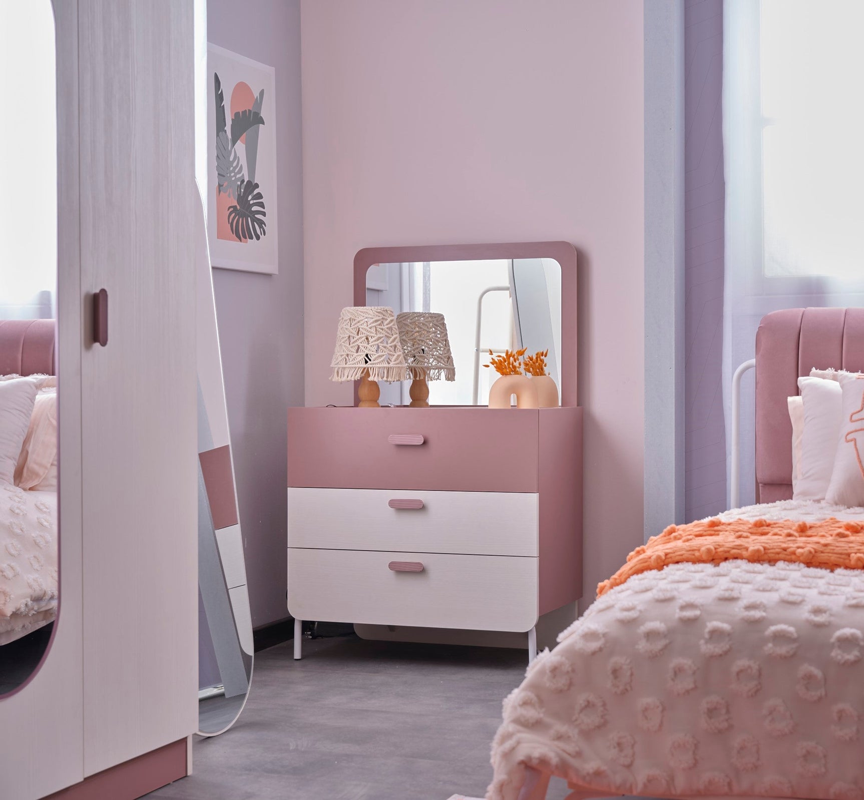 Linda Pink/White Chiffonier With Mirror