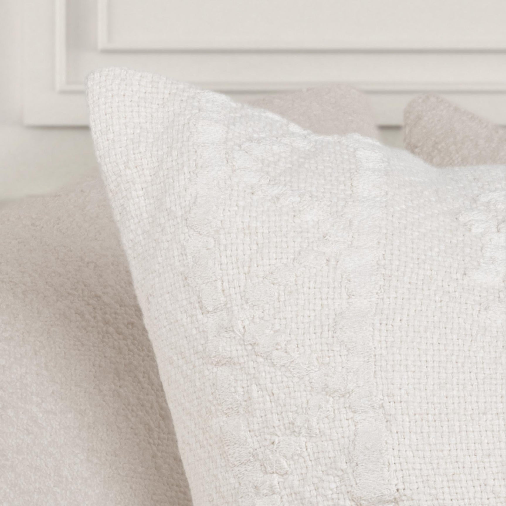 LN Abbey Ivory 22x22 Throw Pillow (Set of 2) - Ornate Home