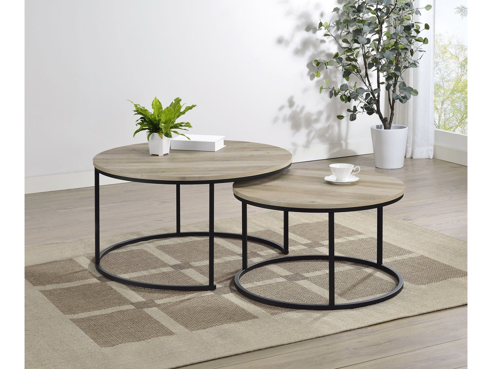 Lainey Distressed Pine 2-piece Round Nesting Coffee Table - Ornate Home