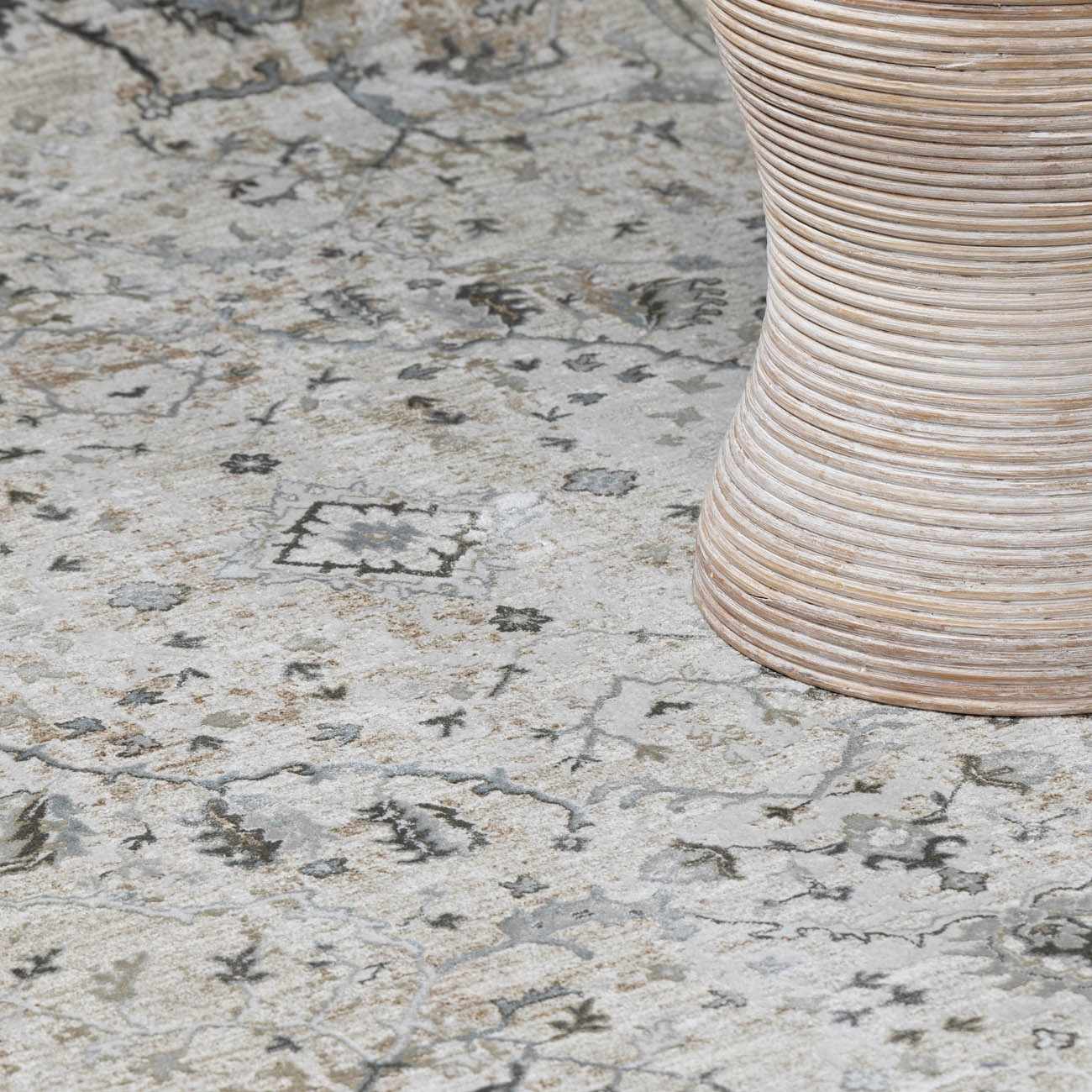 Laketon Wool Area Rug - Ornate Home