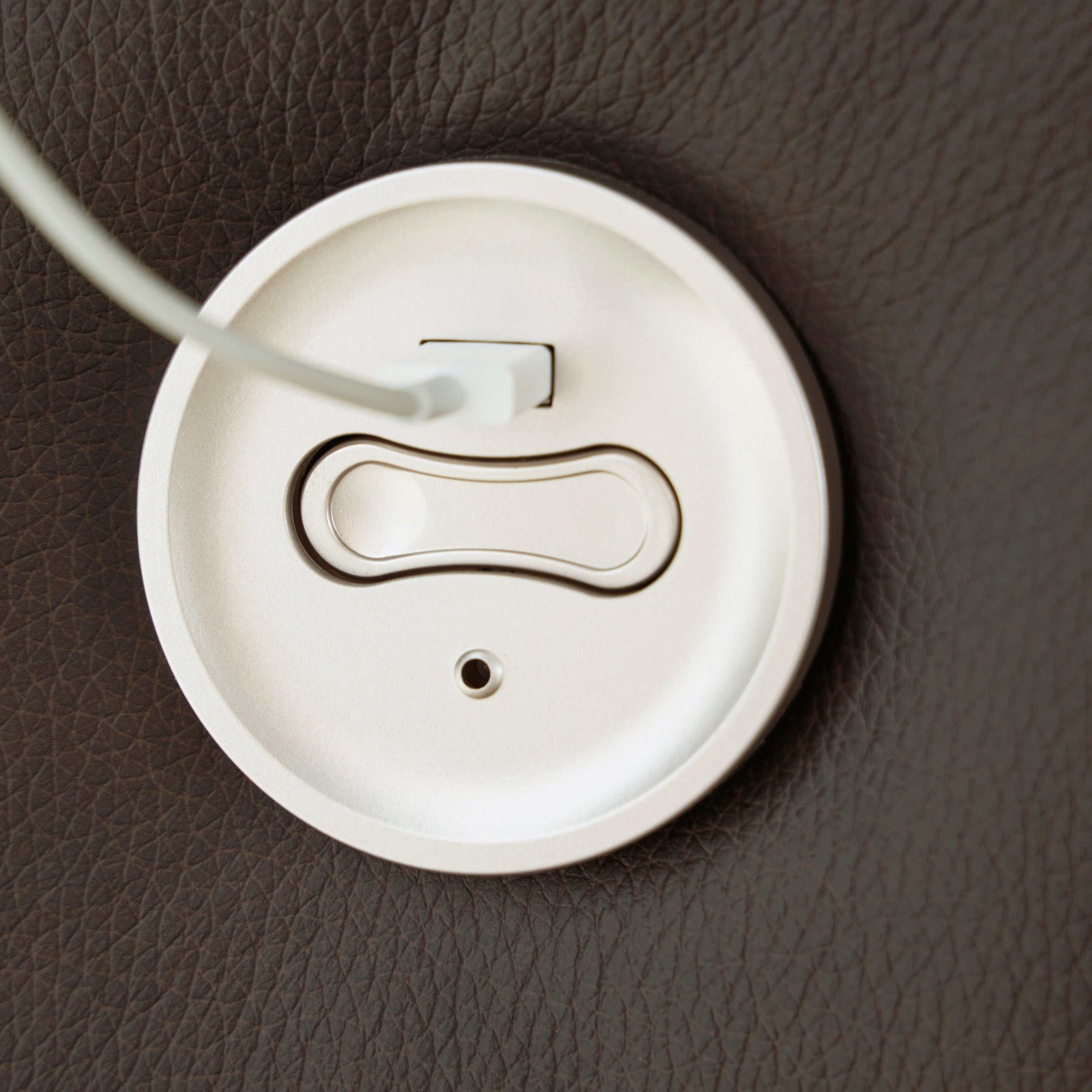 Leesworth Dark Brown Power Reclining Living Room Set / 2pc - Ornate Home