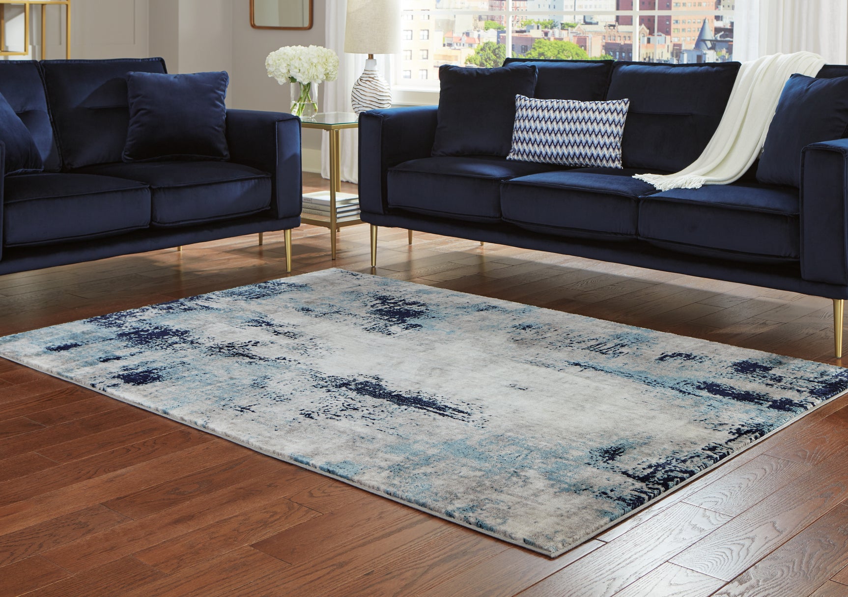 Leonelle Cream/Blue/Gray Medium Rug - Ornate Home
