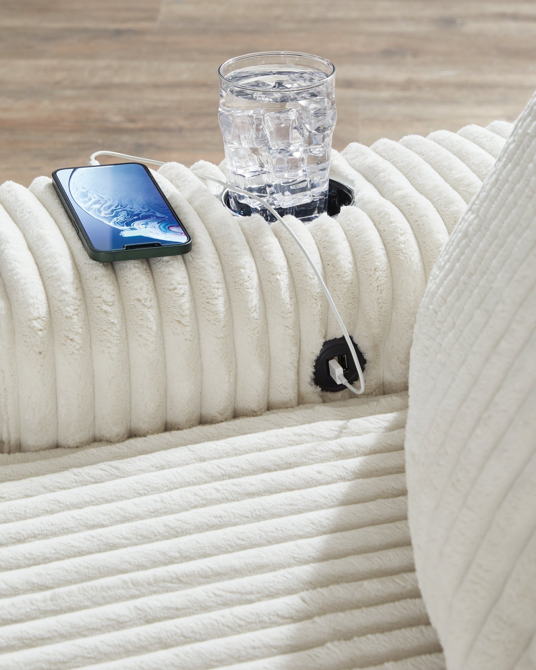 Lindyn Ivory Chaise w/ 2 Cup Holders & USB Charging Port - Ornate Home