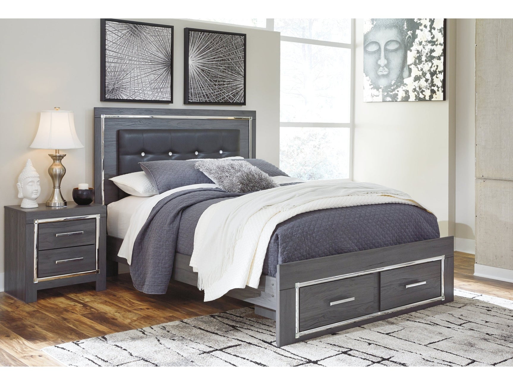 Lodanna Gray Queen Storage Bedroom Set with Nightstand (Online Special Price) - Ornate Home