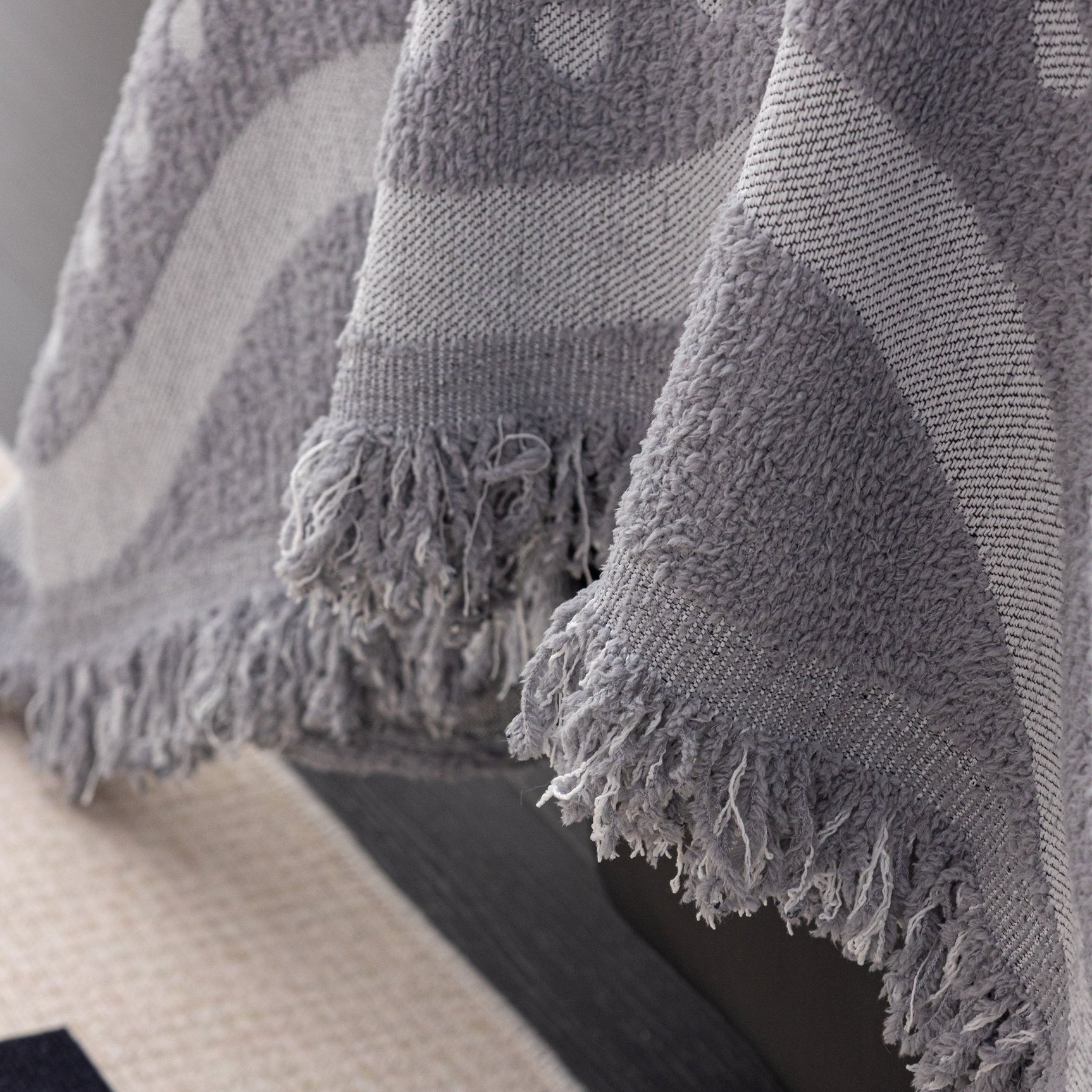 Luxurious Jacquard Couch Cover, Snag-Resistant Pet Friendly Couch Throw with Fringe - Ornate Home