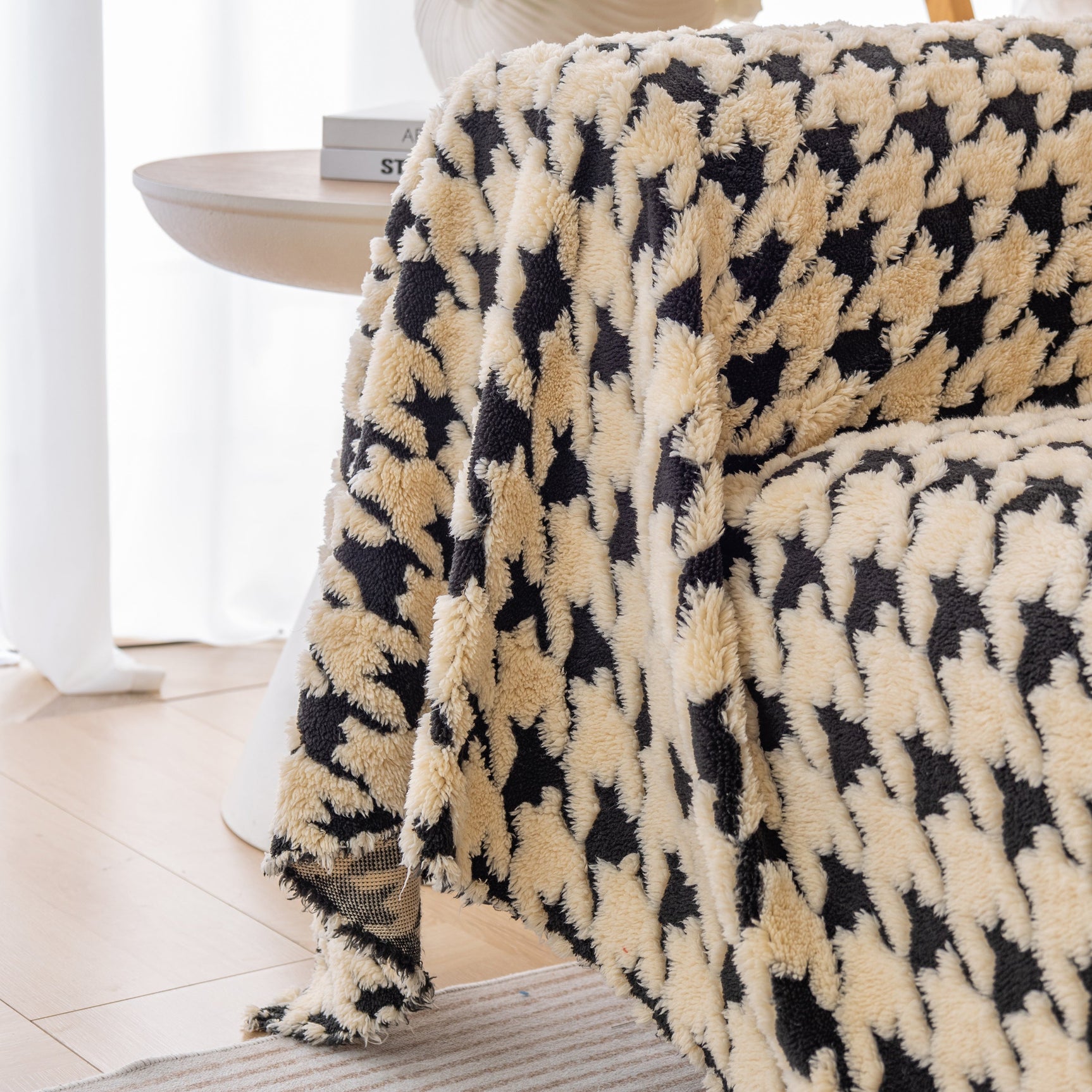Luxury Plush Universal Couch Cover Blanket, Washable Couch Protector Houndstooth Sofa Covers - Ornate Home