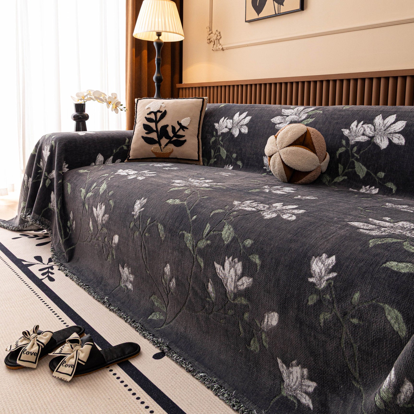 Luxury Thickened Sofa Throw Cover, Decorative Cozy Floral Jacquard Couch Cover Blanket - Ornate Home