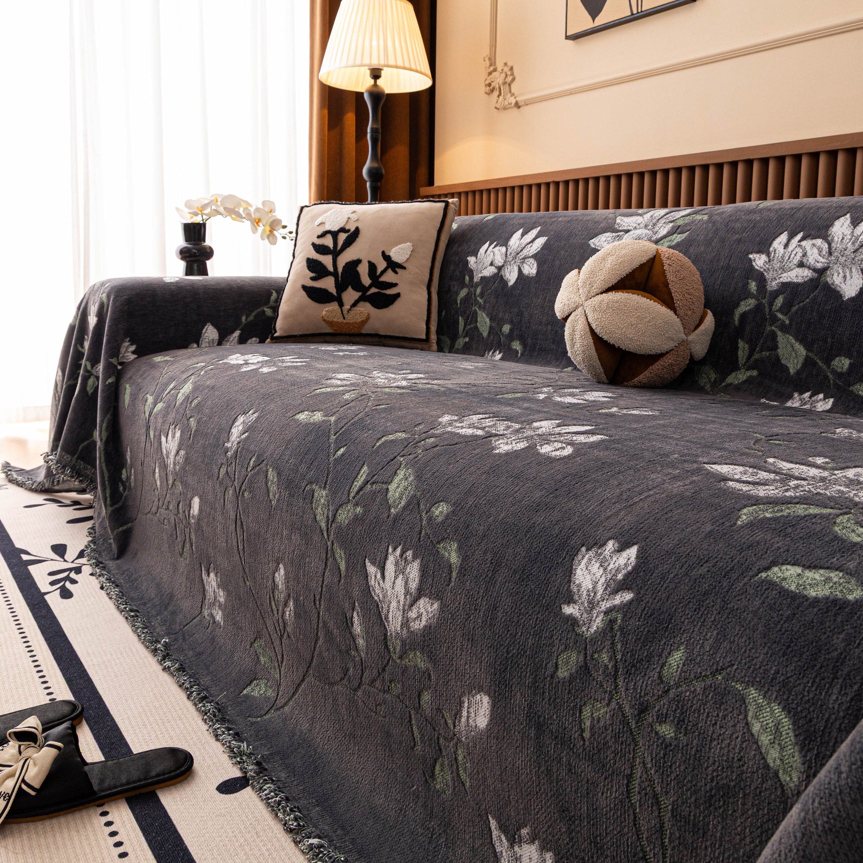 Luxury Thickened Sofa Throw Cover, Decorative Cozy Floral Jacquard Couch Cover Blanket - Ornate Home