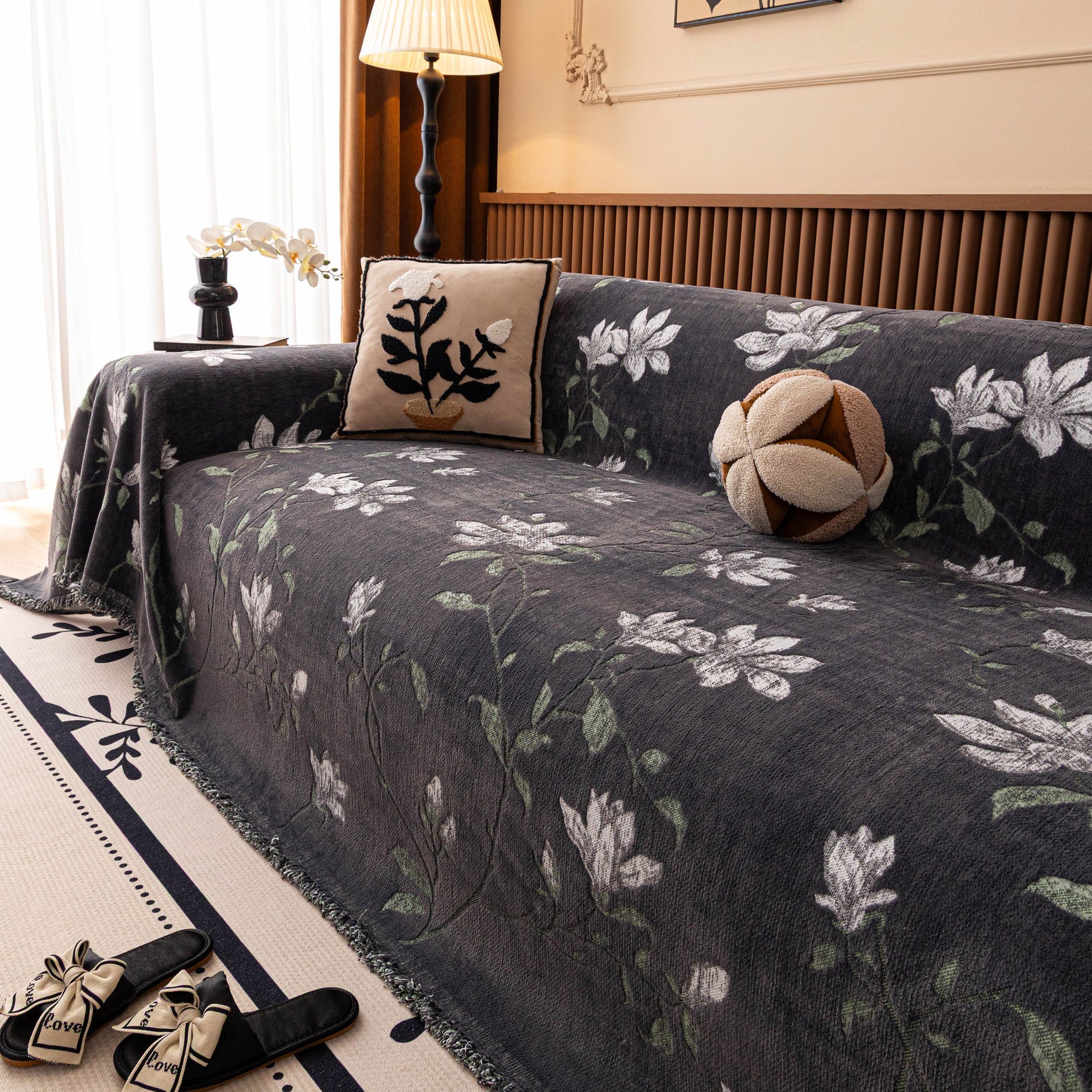 Luxury Thickened Sofa Throw Cover, Decorative Cozy Floral Jacquard Couch Cover Blanket - Ornate Home
