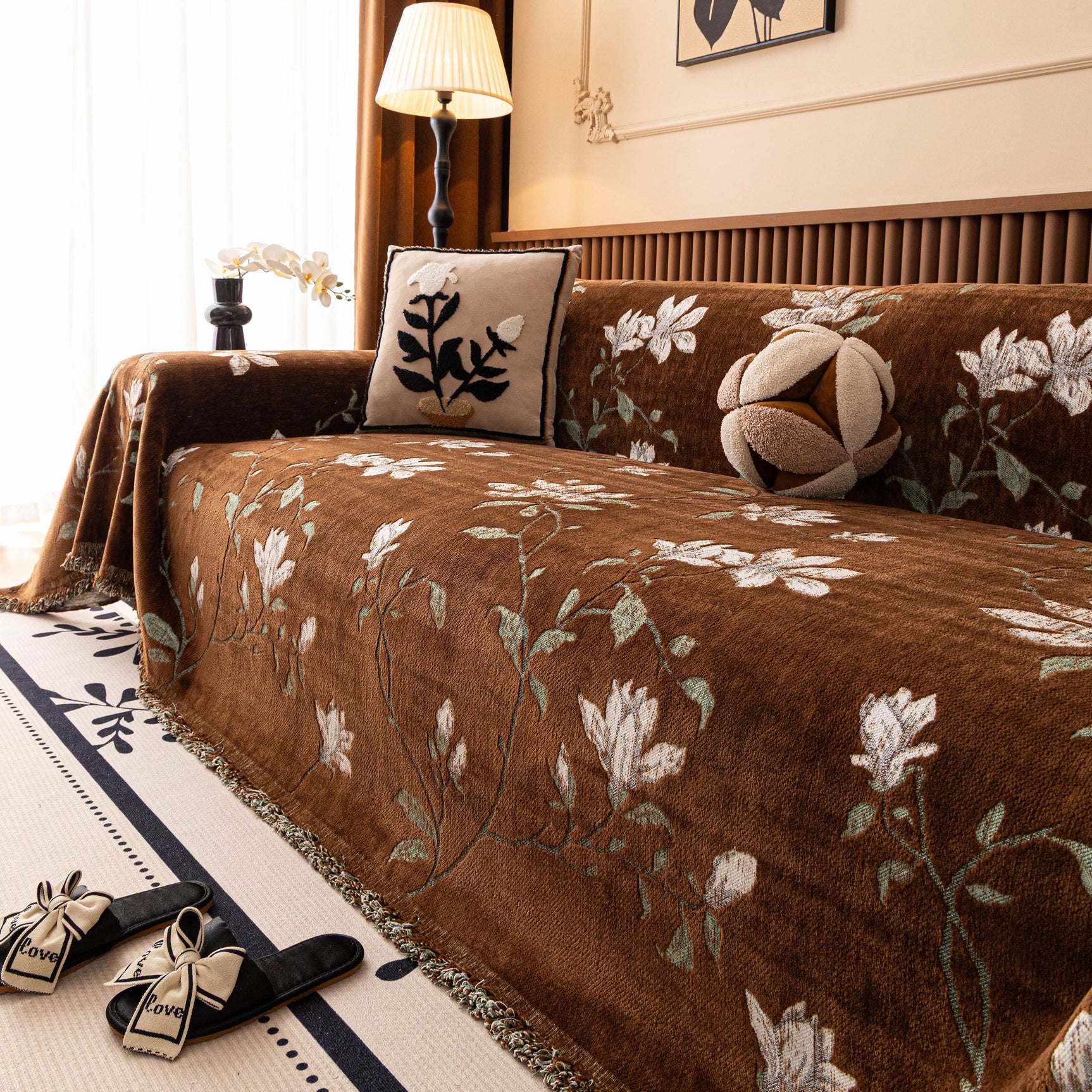 Luxury Thickened Sofa Throw Cover, Decorative Cozy Floral Jacquard Couch Cover Blanket - Ornate Home