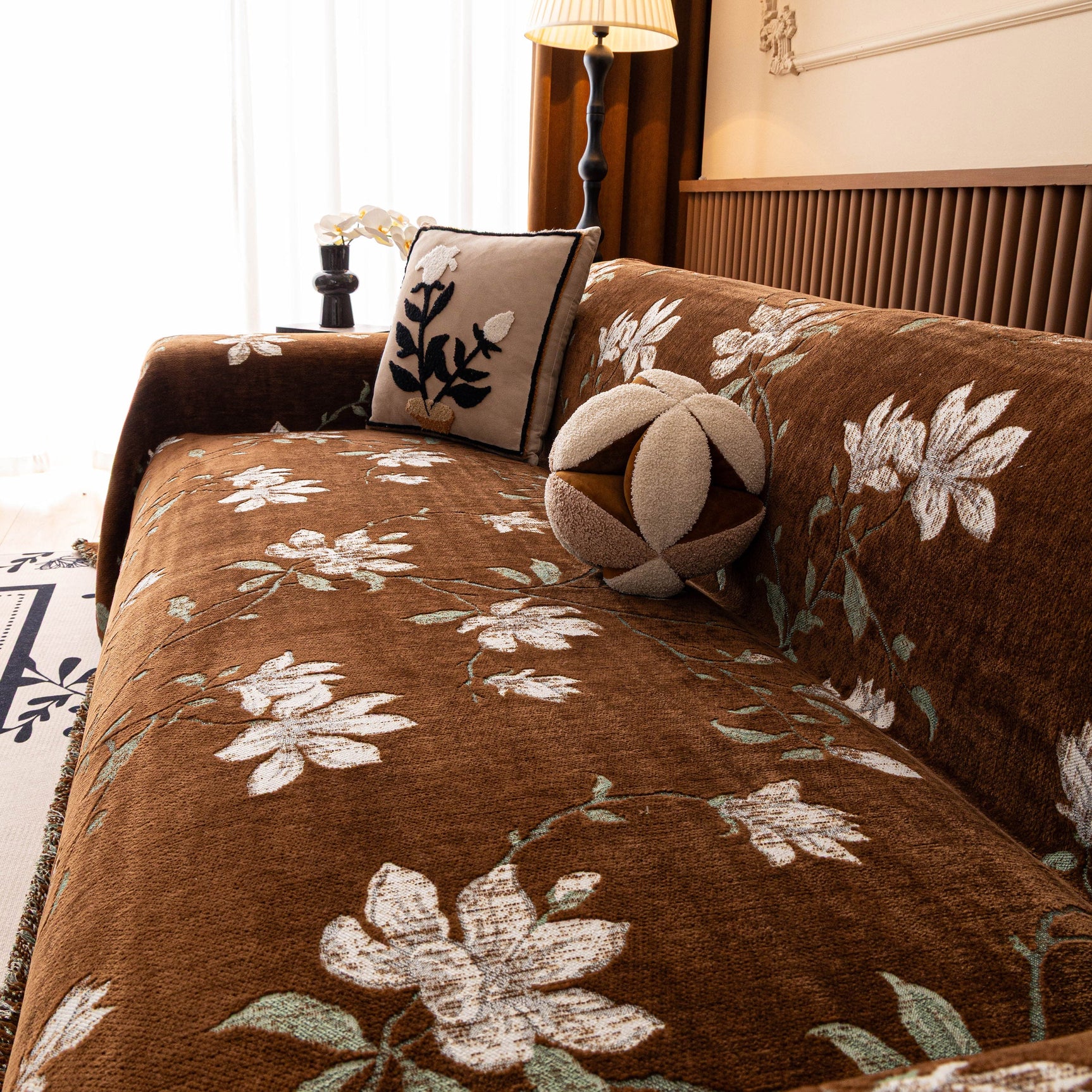 Luxury Thickened Sofa Throw Cover, Decorative Cozy Floral Jacquard Couch Cover Blanket - Ornate Home