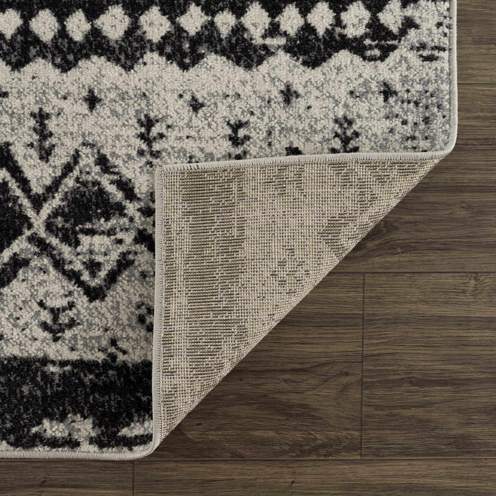 Lyssons Washable Area Rug - Ornate Home