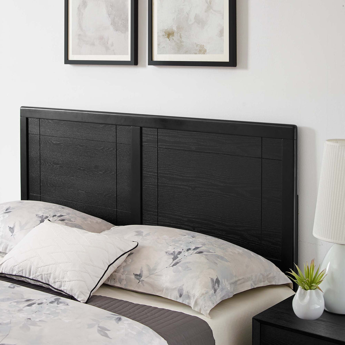 Marlee Black Wood Queen Platform Bed With Splayed Legs