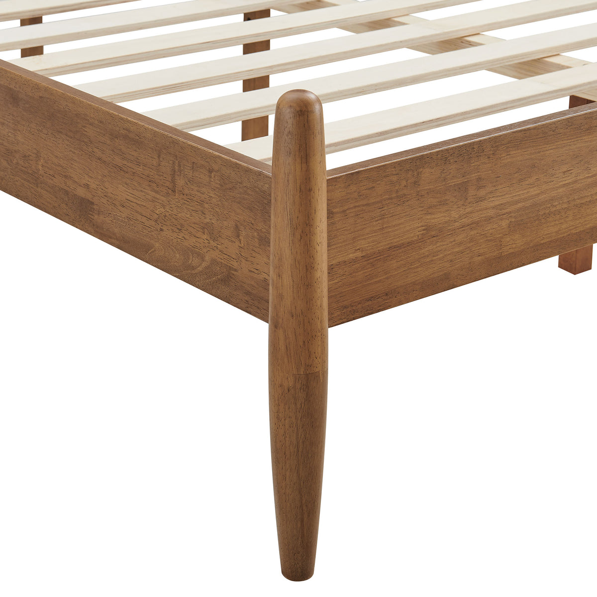 Zane Walnut Queen Size Spindle Bed