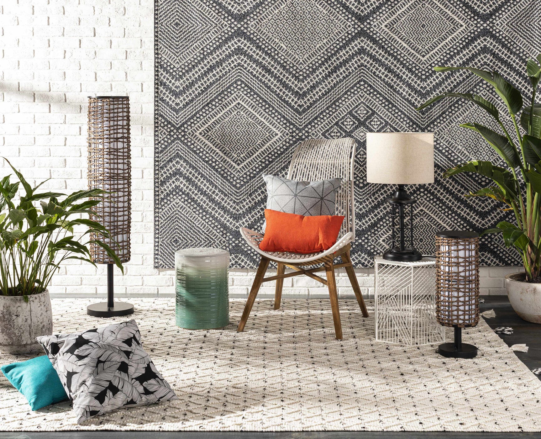 Madison Black&White Area Rug - Clearance - Ornate Home