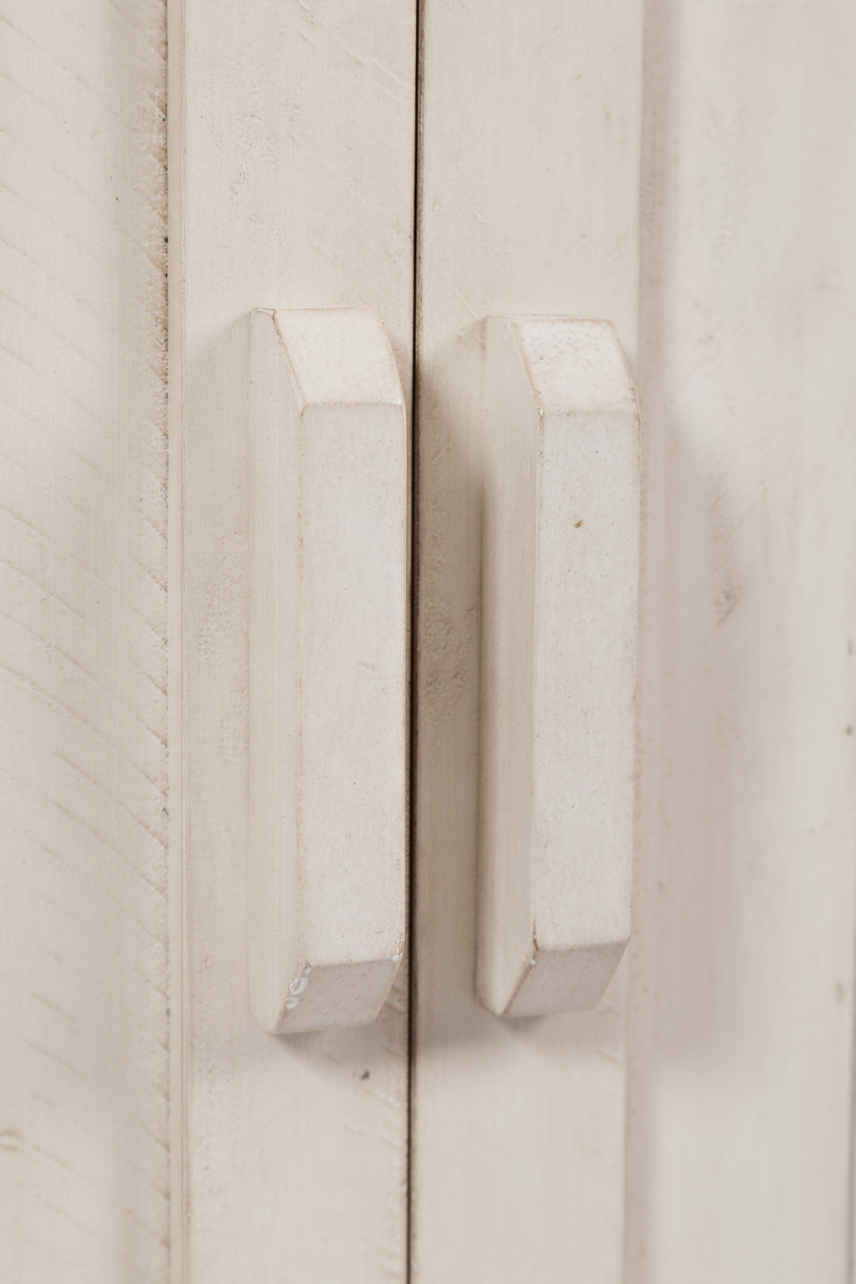 Madison County Vintage White 70 Barn Door Server - Ornate Home