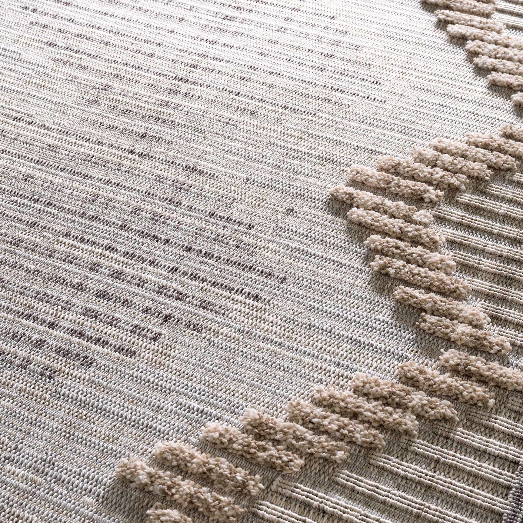 Maulawin Cream High-Low Area Rug - Ornate Home