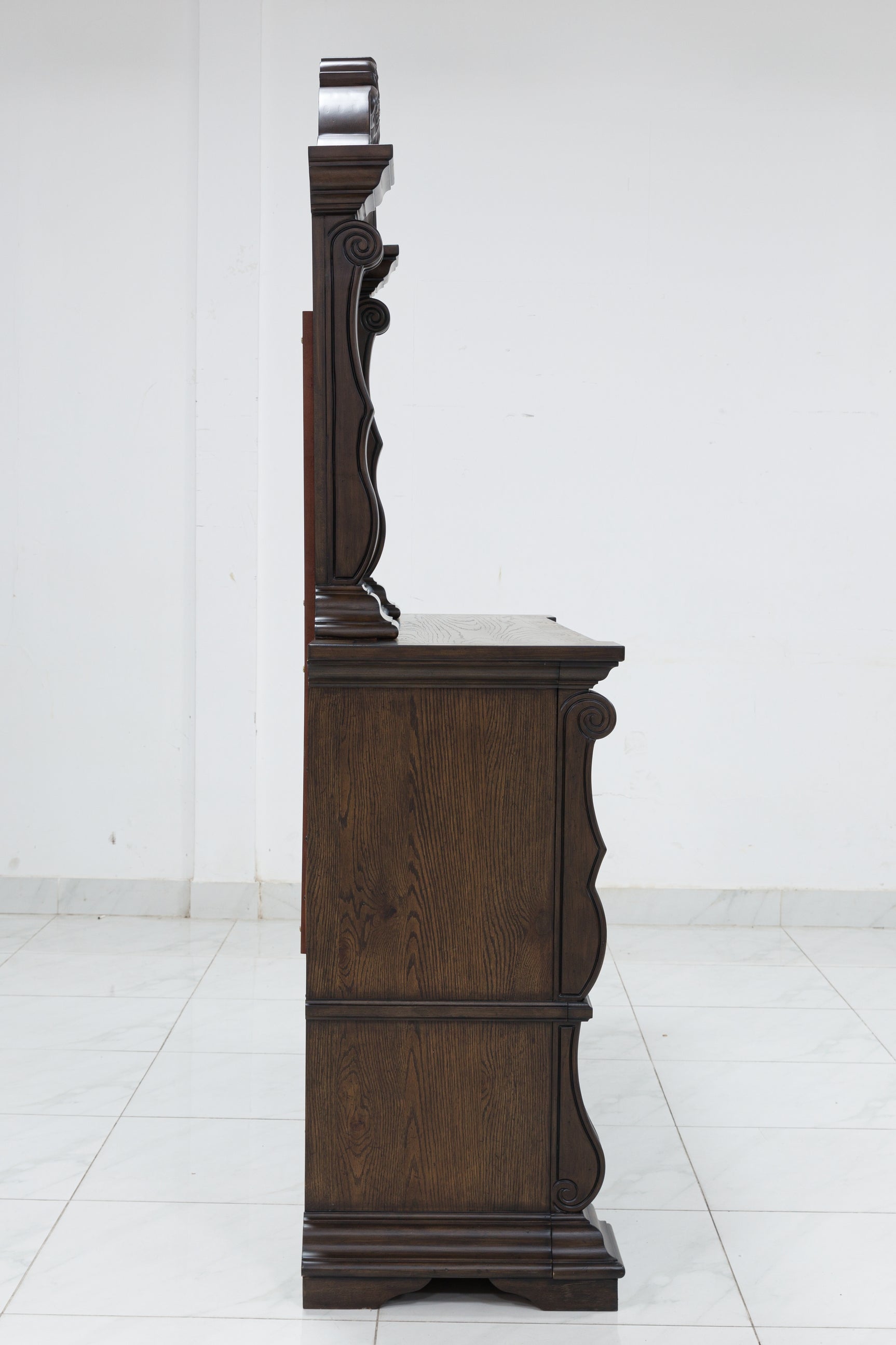 Maylee King Upholstered Bed & Dresser & Mirror & Chest & 2 Nightstands - Ornate Home