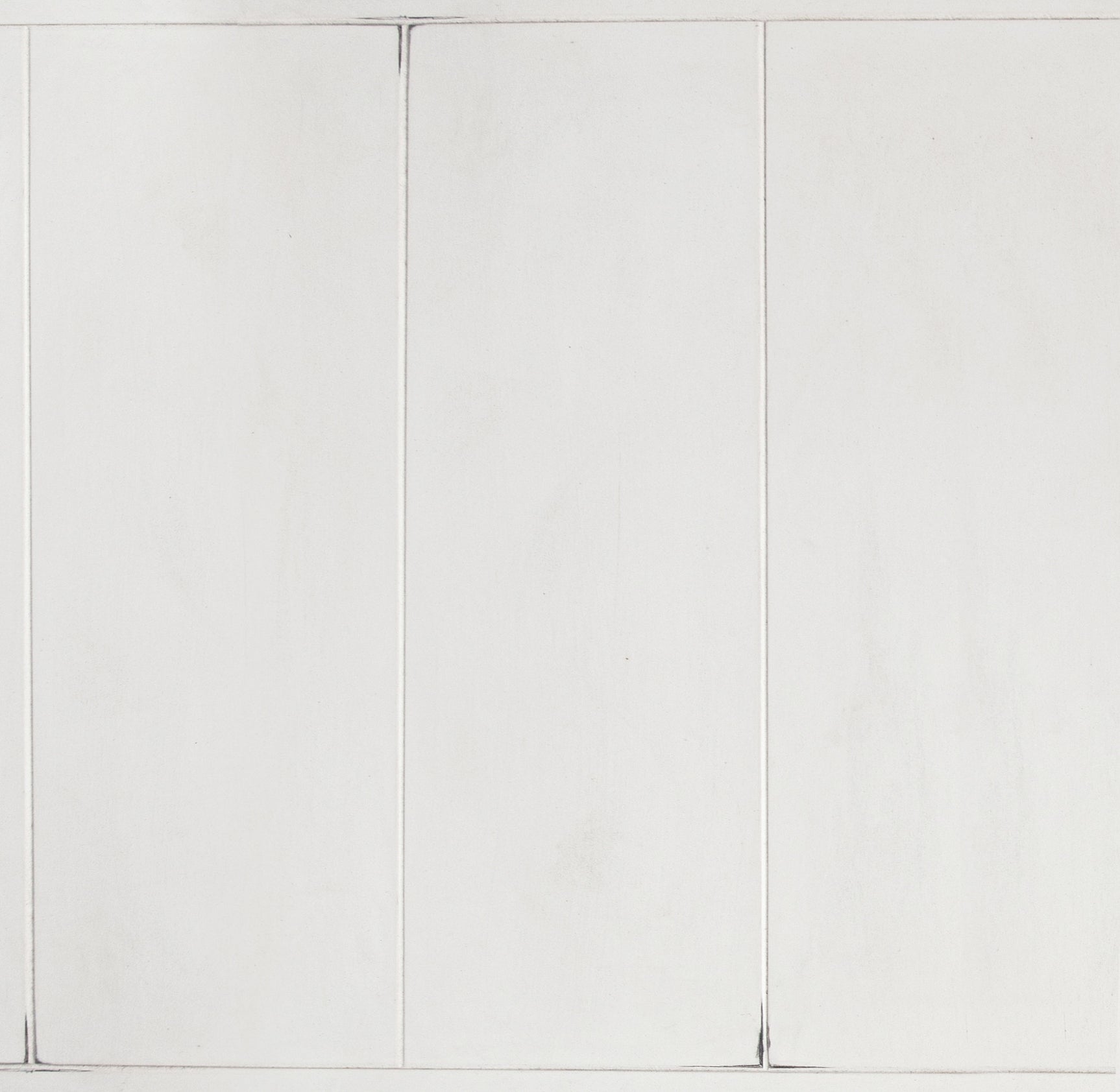 McKinney Vintage White 5-drawer Bedroom Chest of Drawers - Ornate Home