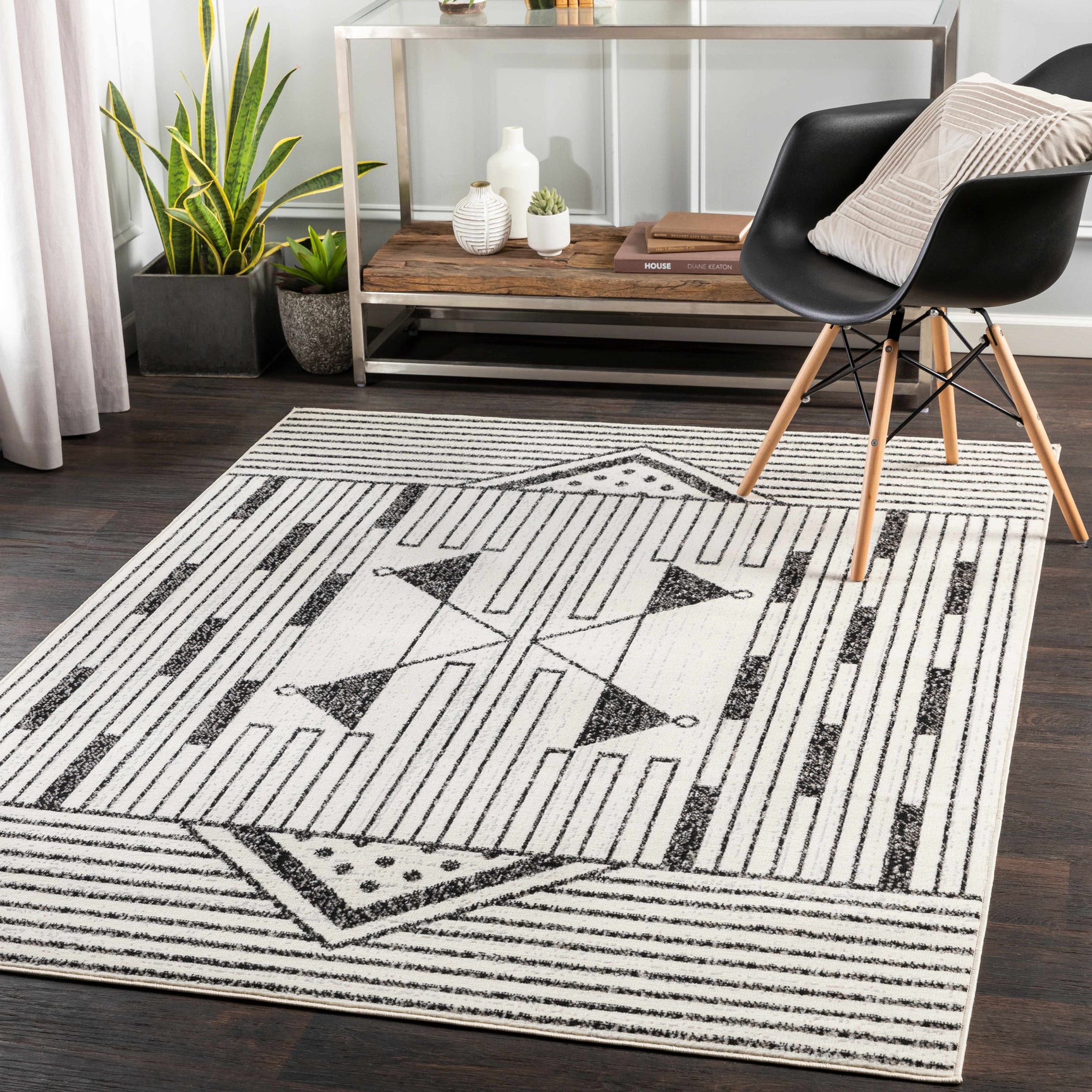 Middlemount Area Rug - Clearance - Ornate Home