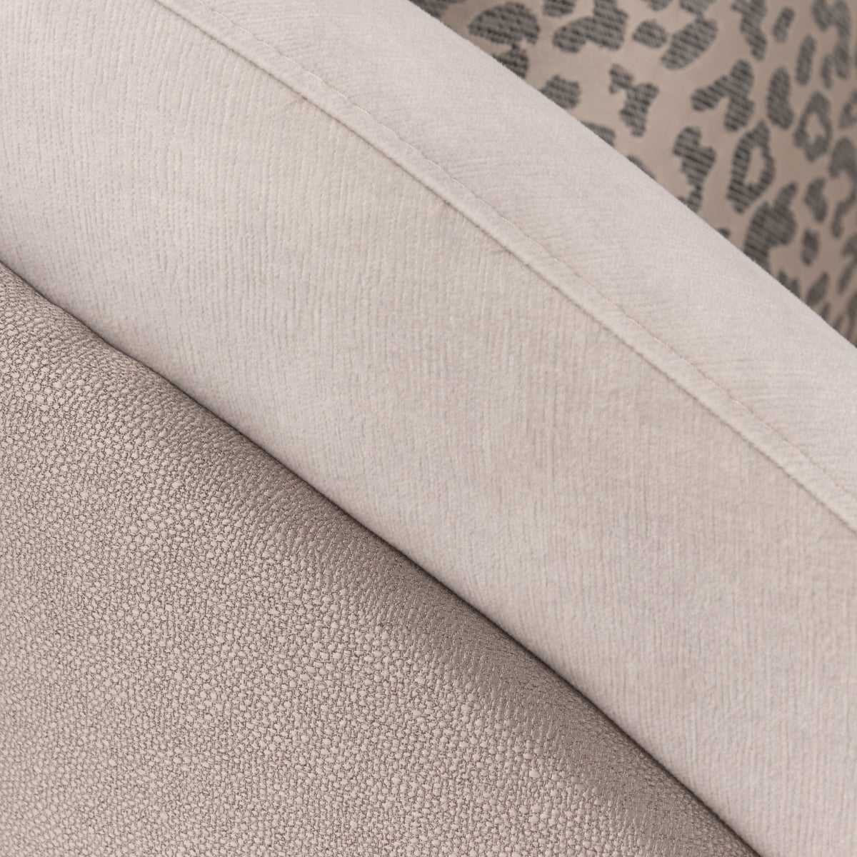 Mod Dream Rich Champagne/Dove Matching Chair