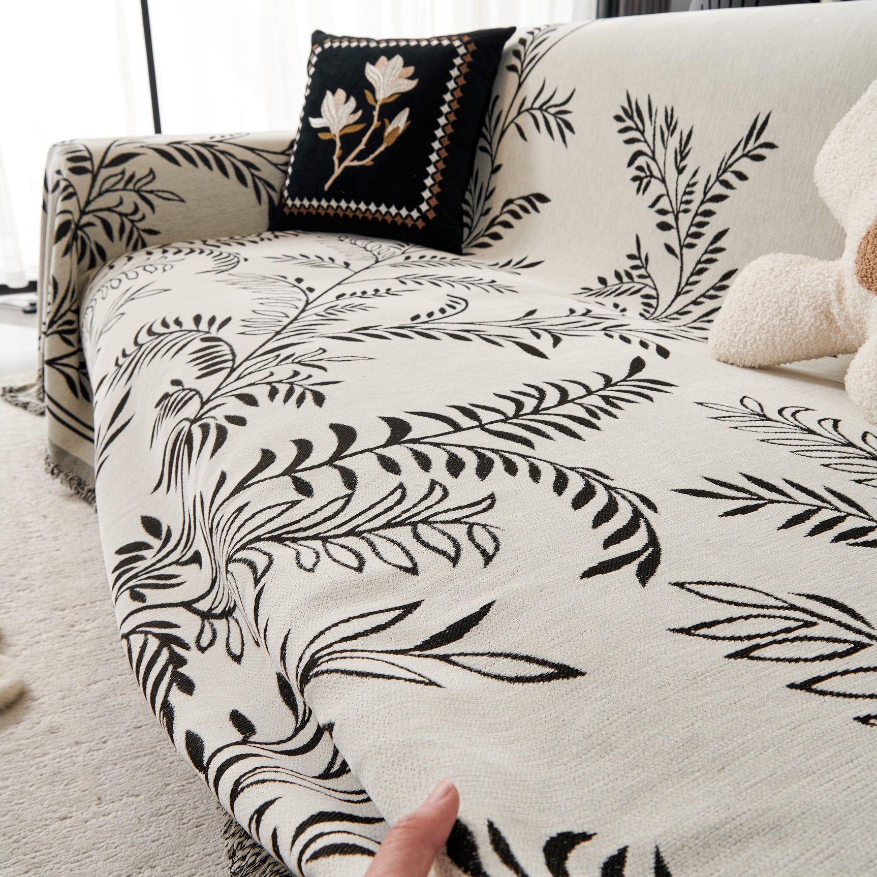Modern Minimalist Chenille Willow Leaf Pattern Couch Cover Blanket, Luxurious Blankets for The Sofa - Ornate Home