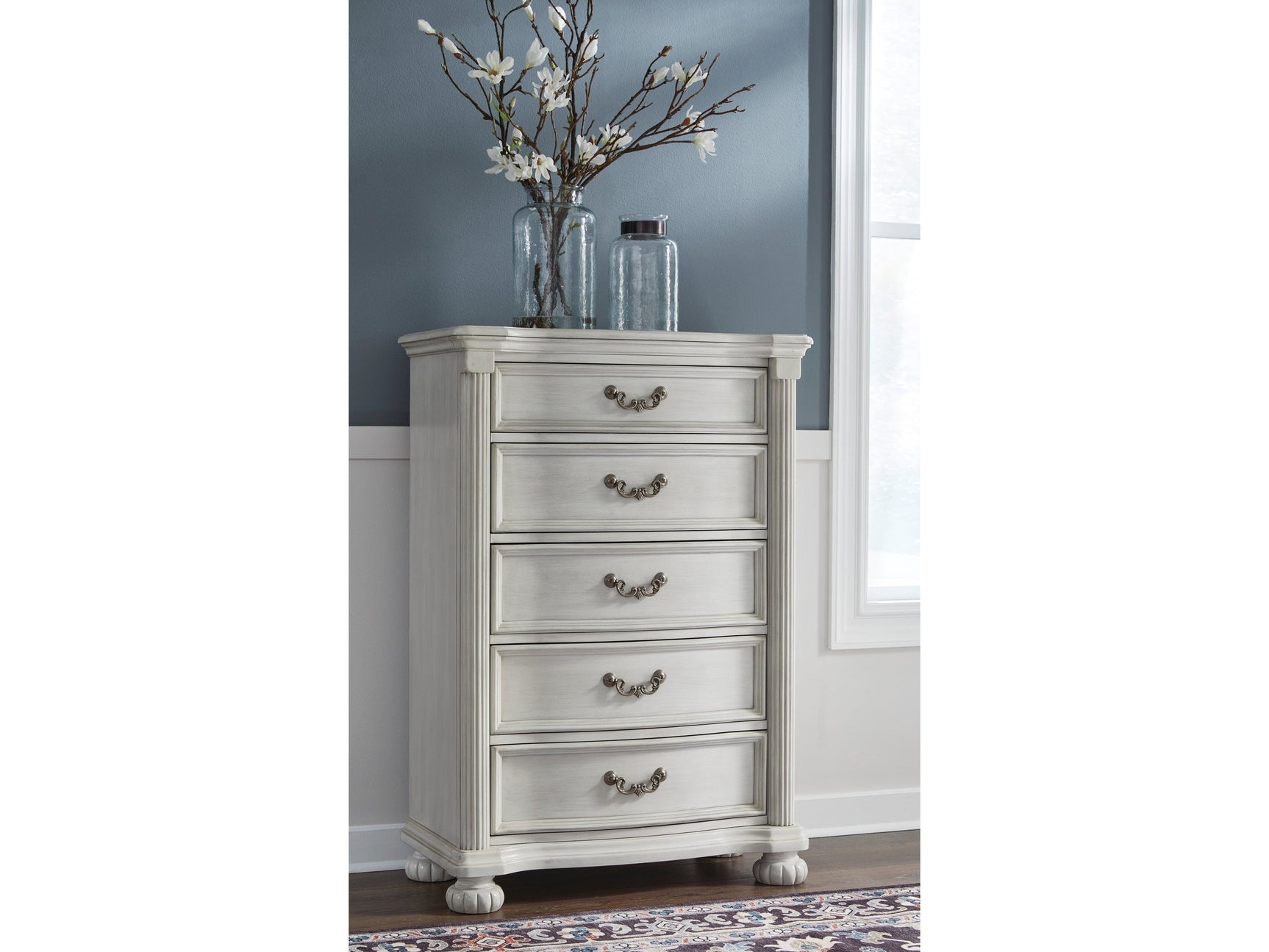 Montelaine Antique White Five Drawer Chest (Online Special Price) - Ornate Home