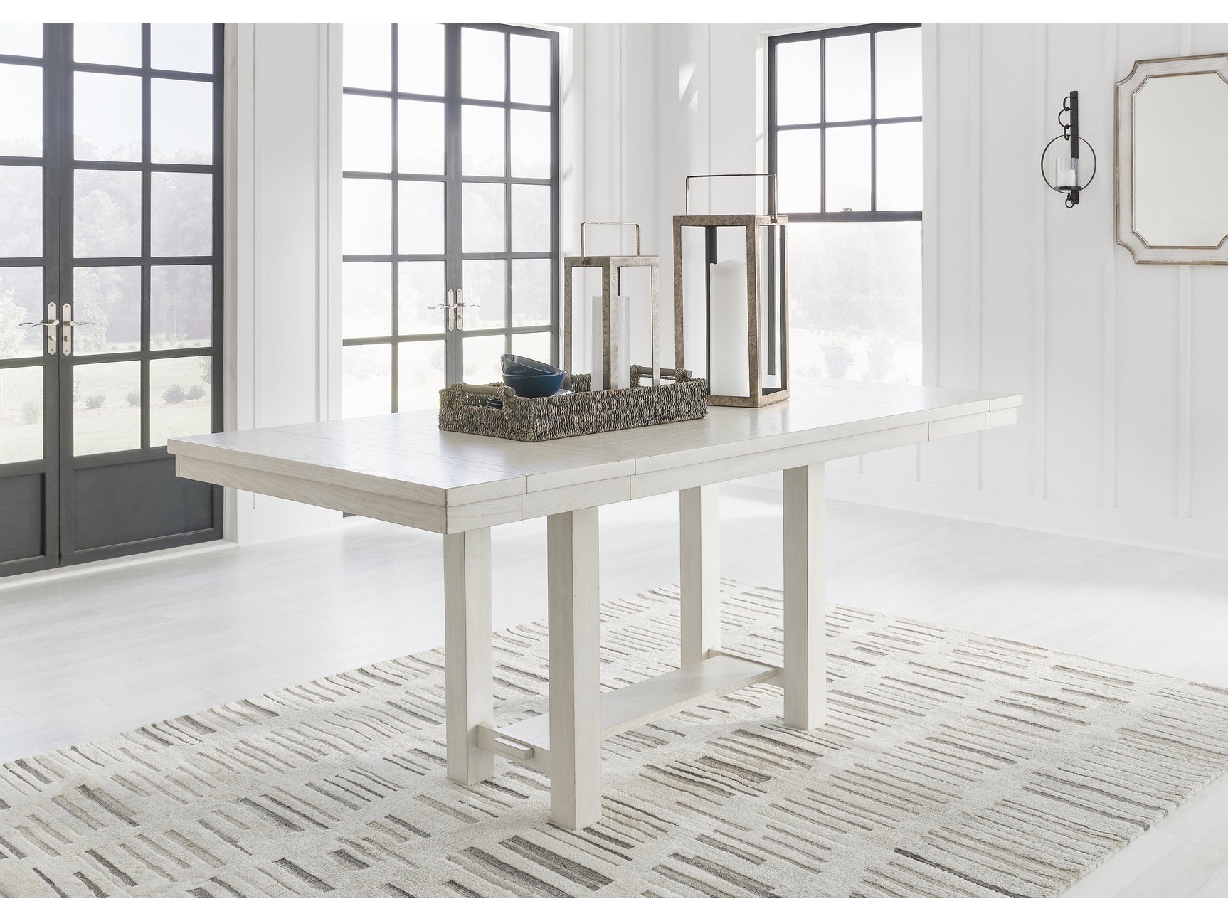 Moriville, Robbinsdale Dining Set - Ornate Home