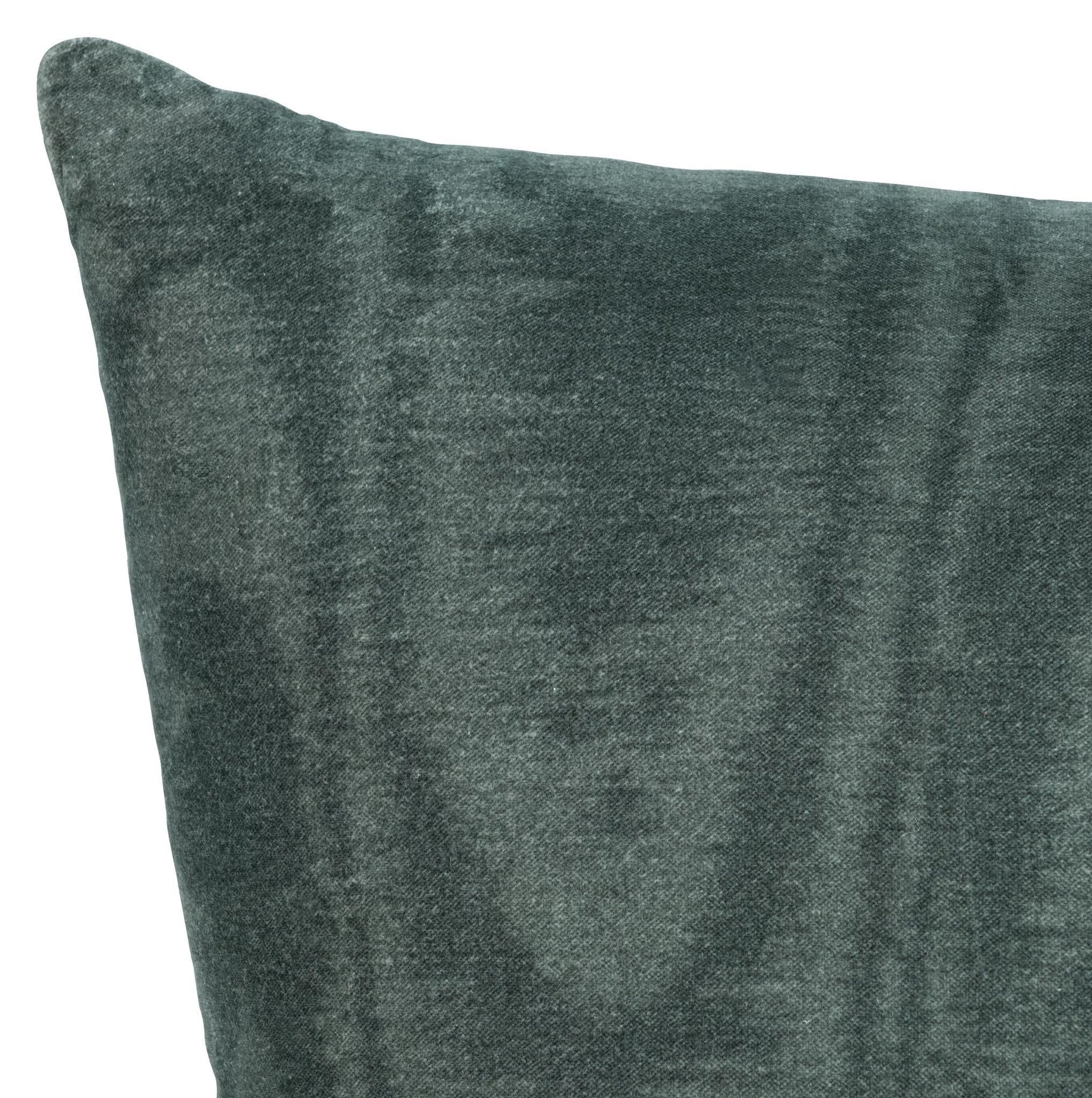 NV Hildene Ivory Green 22x22 Throw Pillow (Set of 2) - Ornate Home