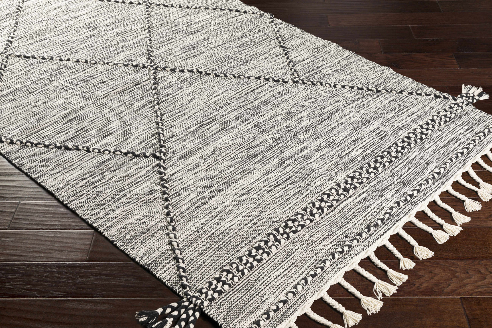 Neal Black/Cream Trellis Cotton Rug with Tassels - Clearance - Ornate Home