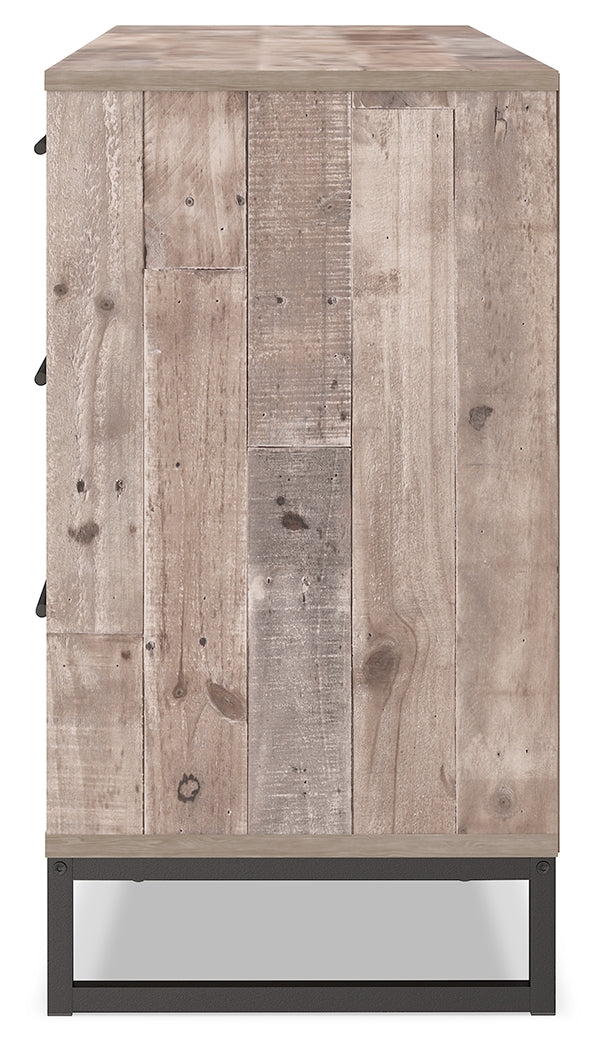 Neilsville Whitewash Queen Platform Bedroom Set with Dresser, Chest and 2 Nightstands - Ornate Home