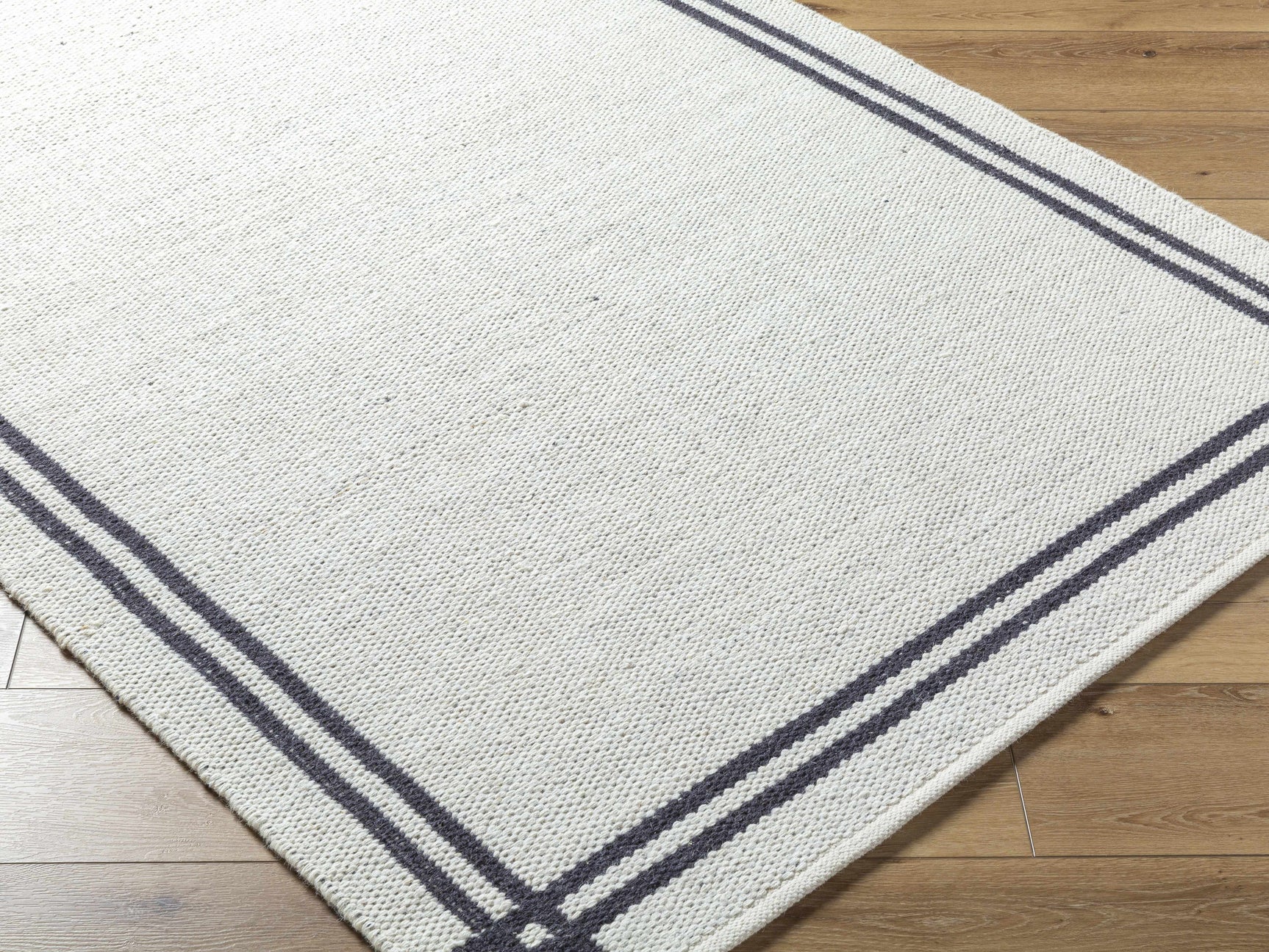 Nimue Bordered Wool Rug - Ornate Home