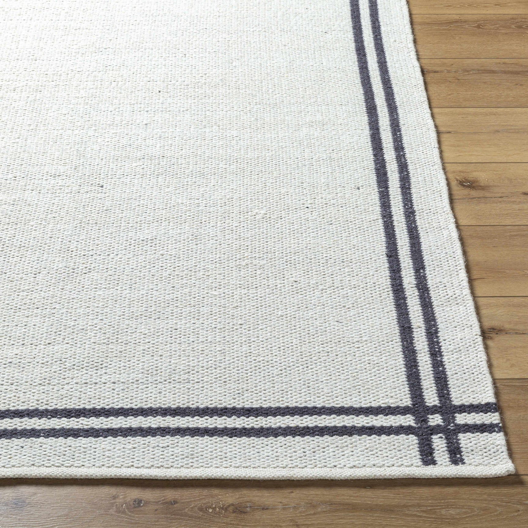 Nimue Bordered Wool Rug - Ornate Home