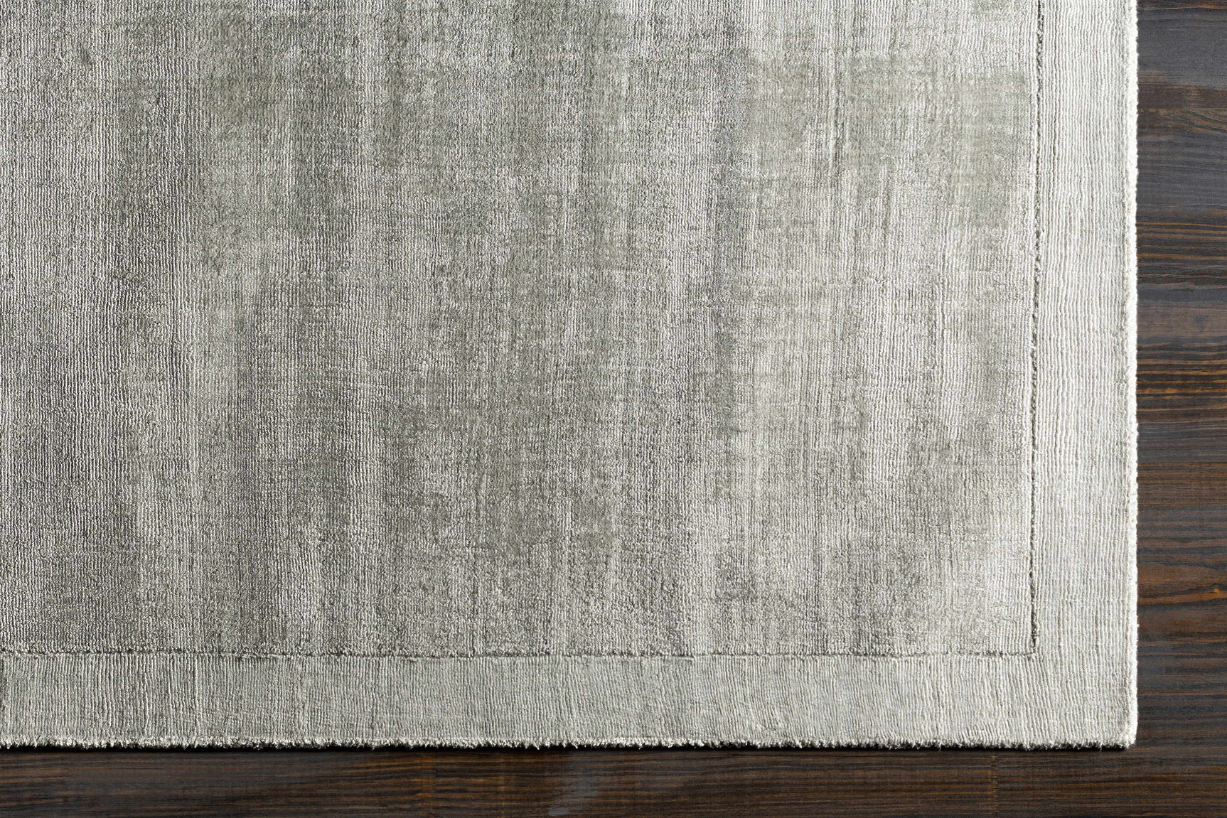 Niota Sheen Light Gray Premium Rug - Ornate Home