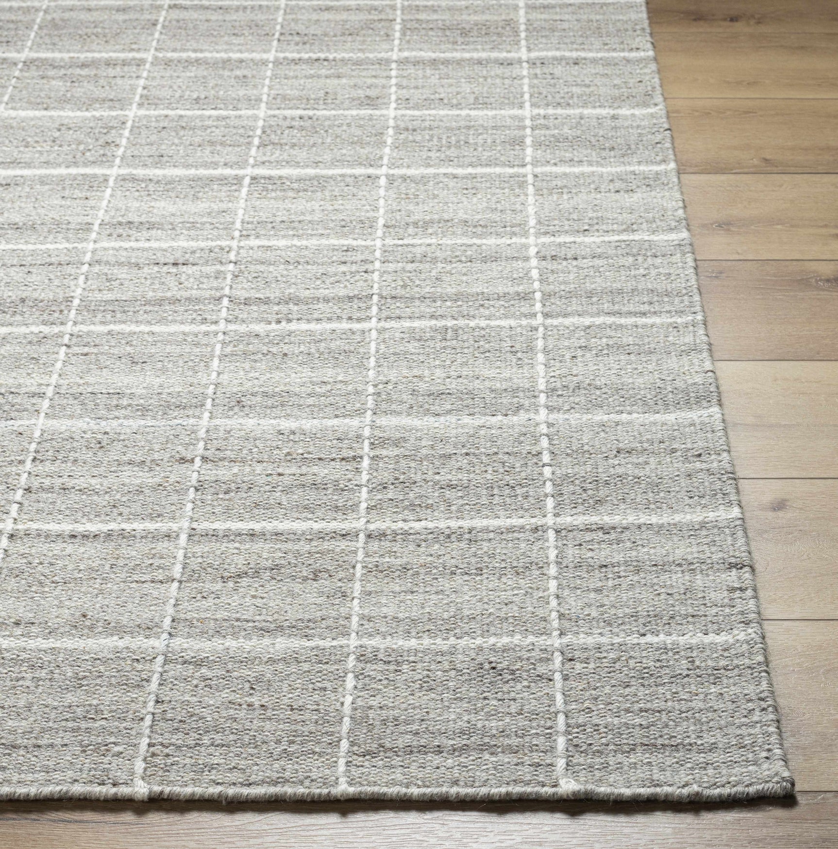 Nissa Checkered Area Rug - Ornate Home