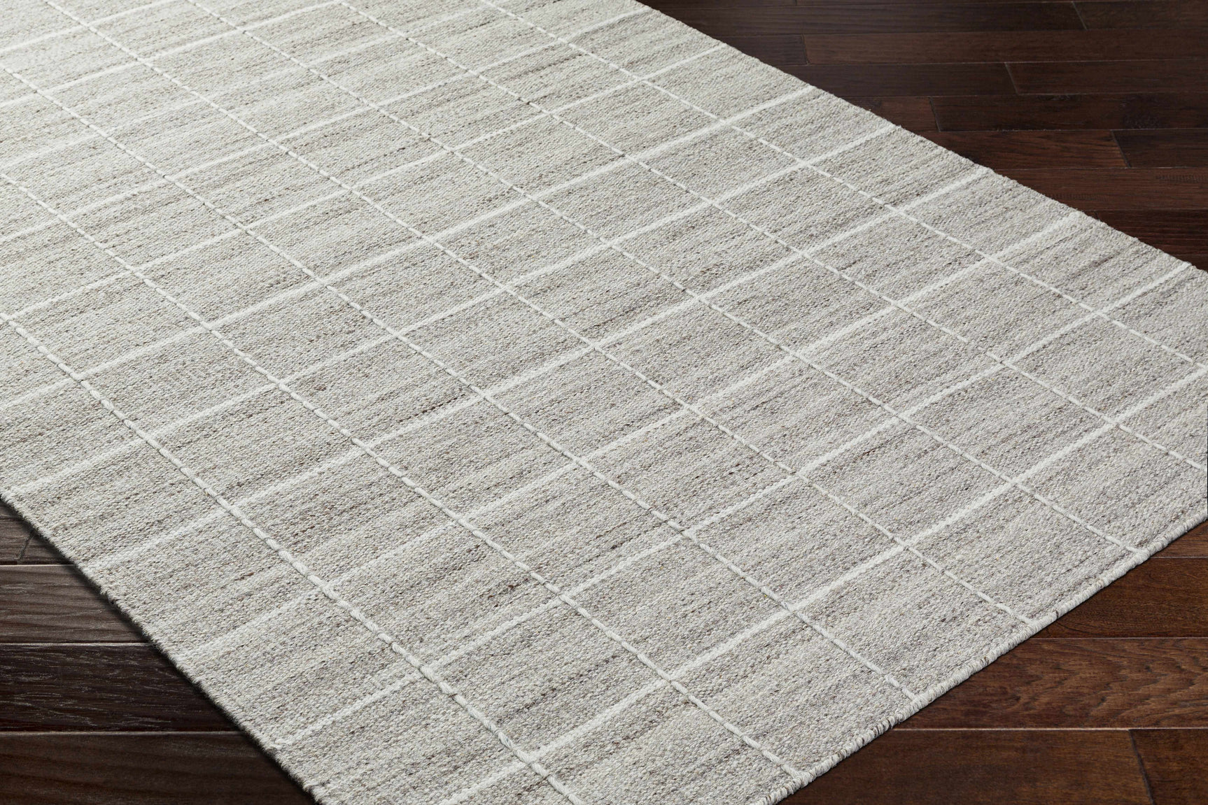Nissa Checkered Area Rug - Ornate Home