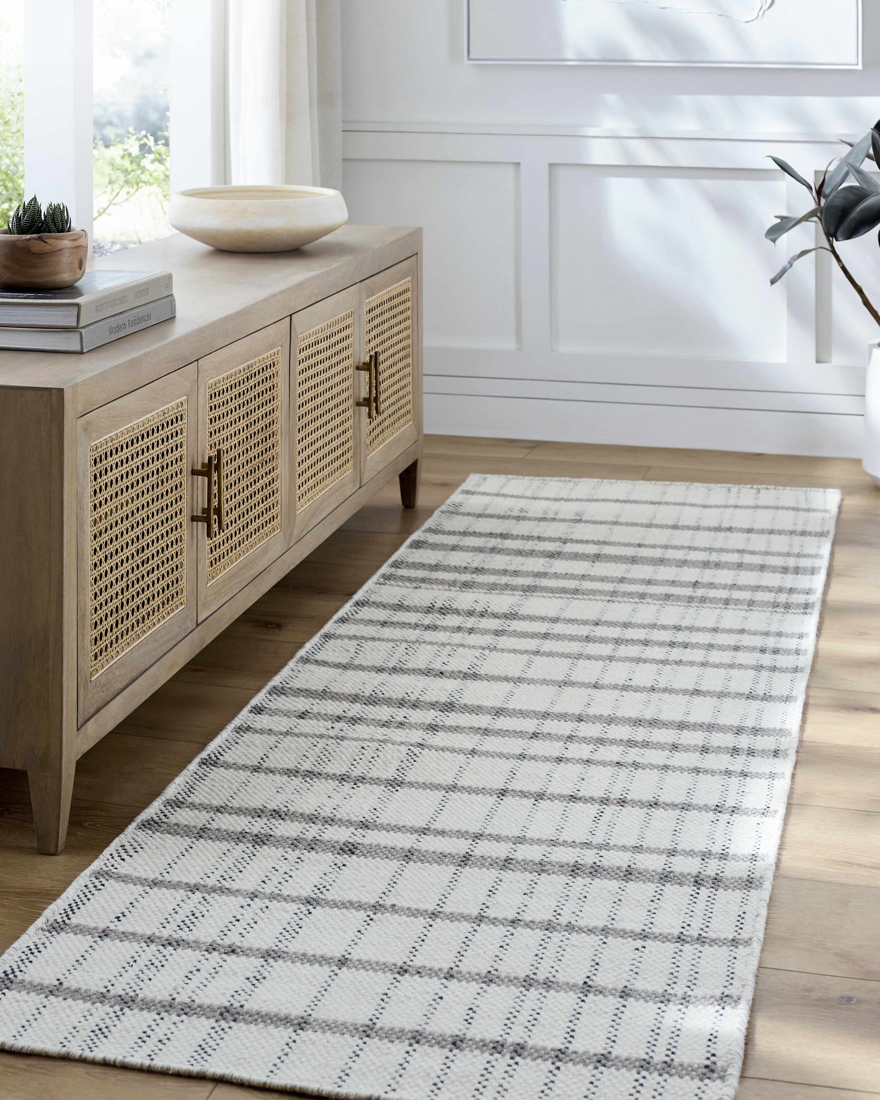 Nissa Ivory Area Rug - Ornate Home