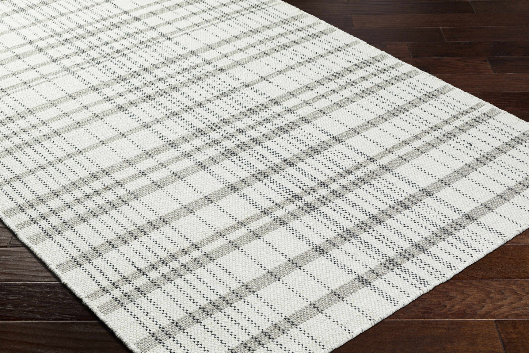 Nissa Ivory Area Rug - Ornate Home