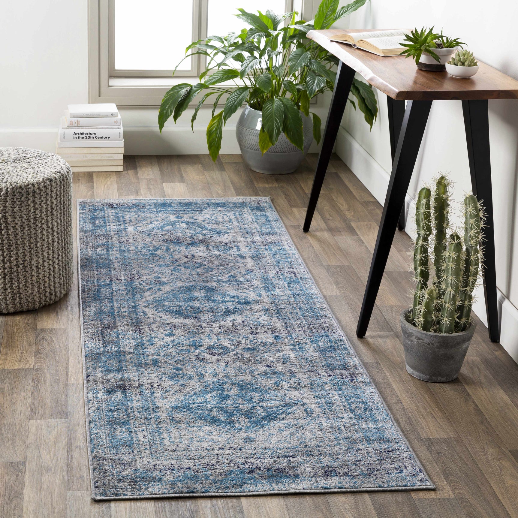 Nisula Traditional Blue Rug - Ornate Home