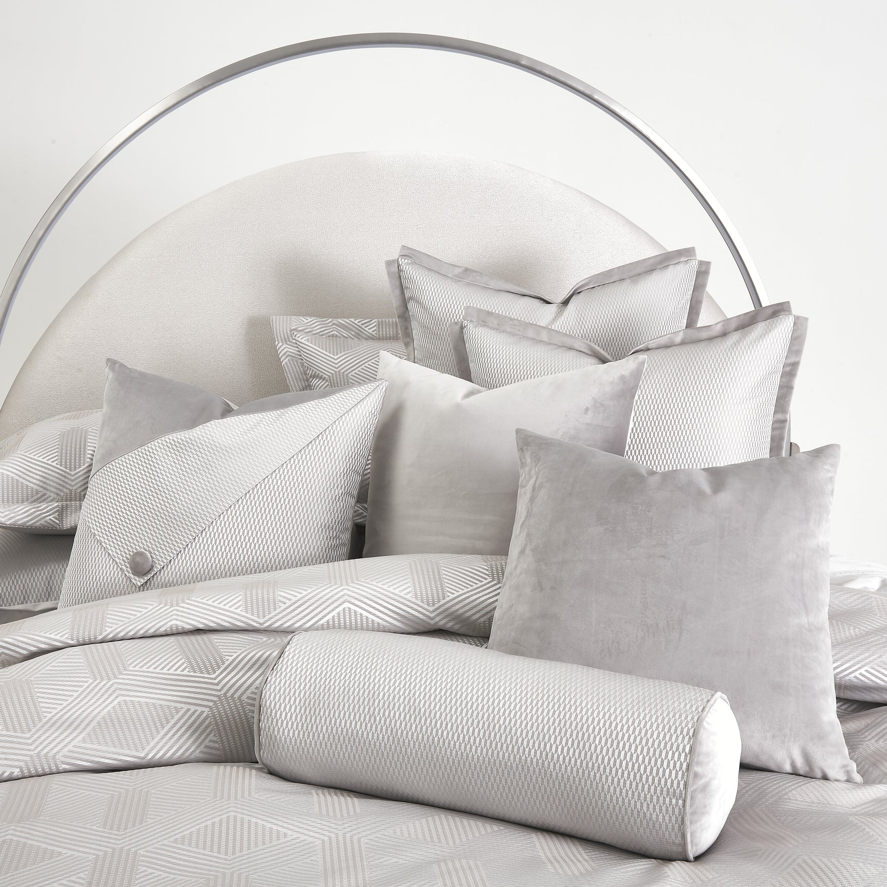 Nouveau Dove Duvet Set - Ornate Home