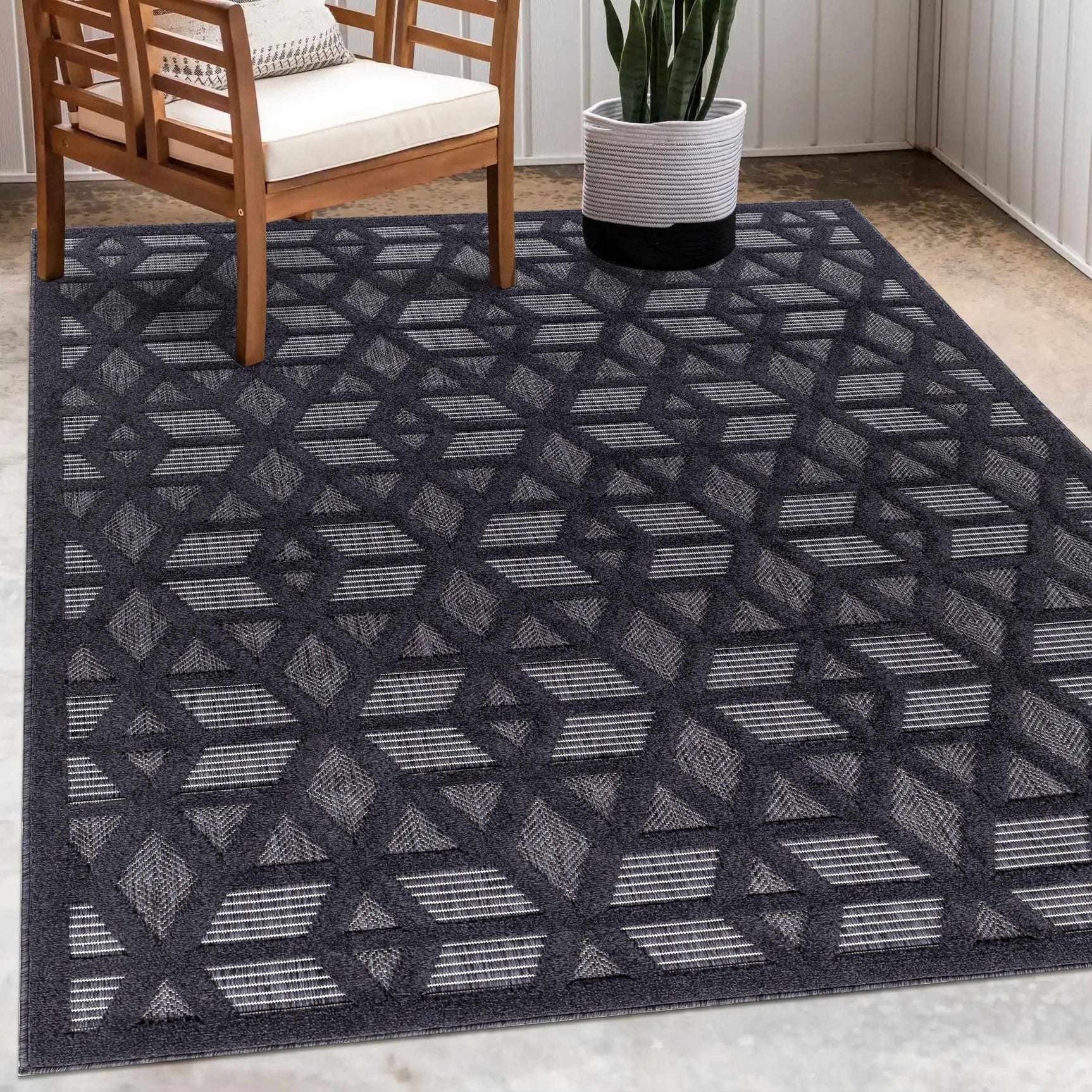 Nuri Black Outdoor Rug - Ornate Home