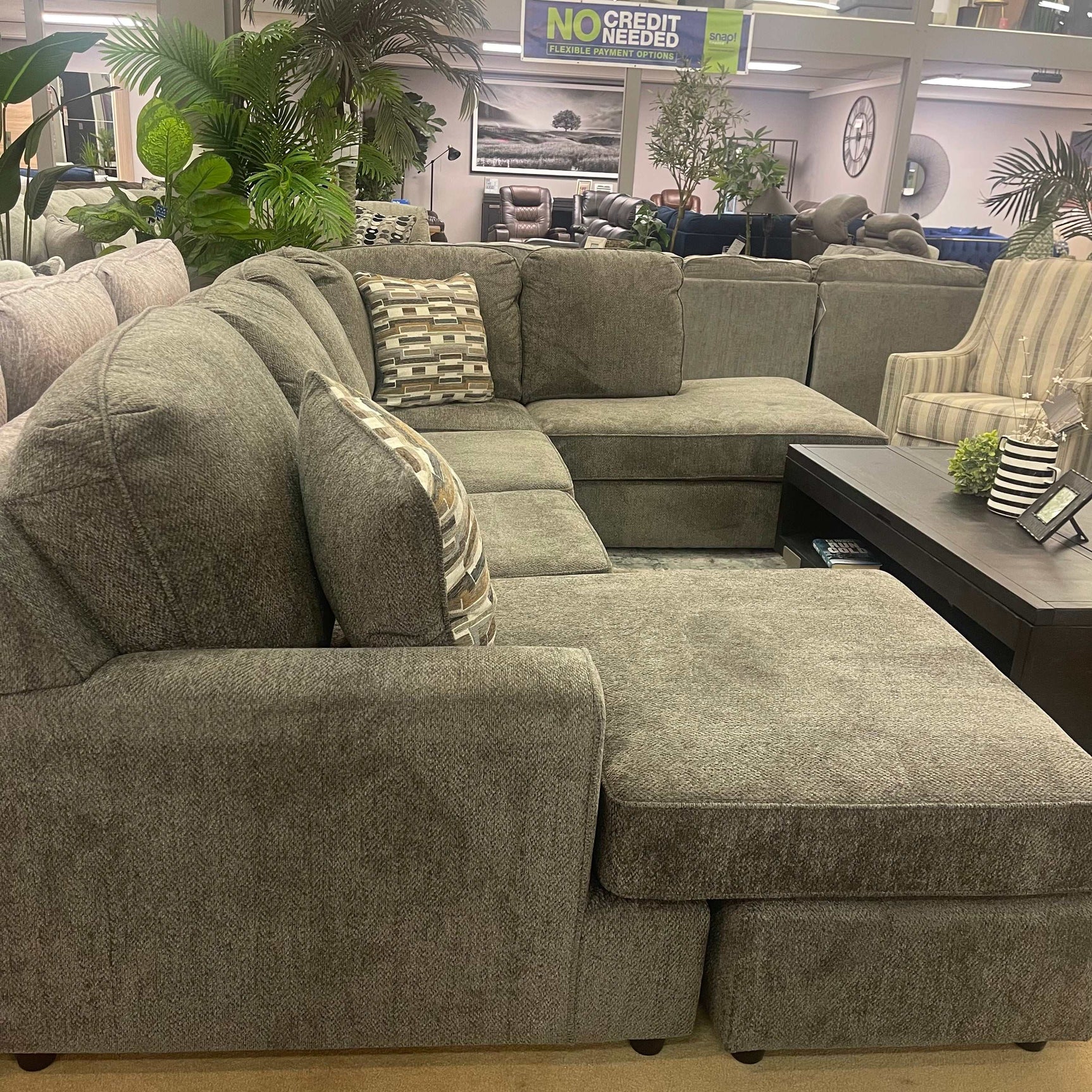 O'Phannon Putty 2pc RAF Corner Chaise Sectional Sofa - Ornate Home